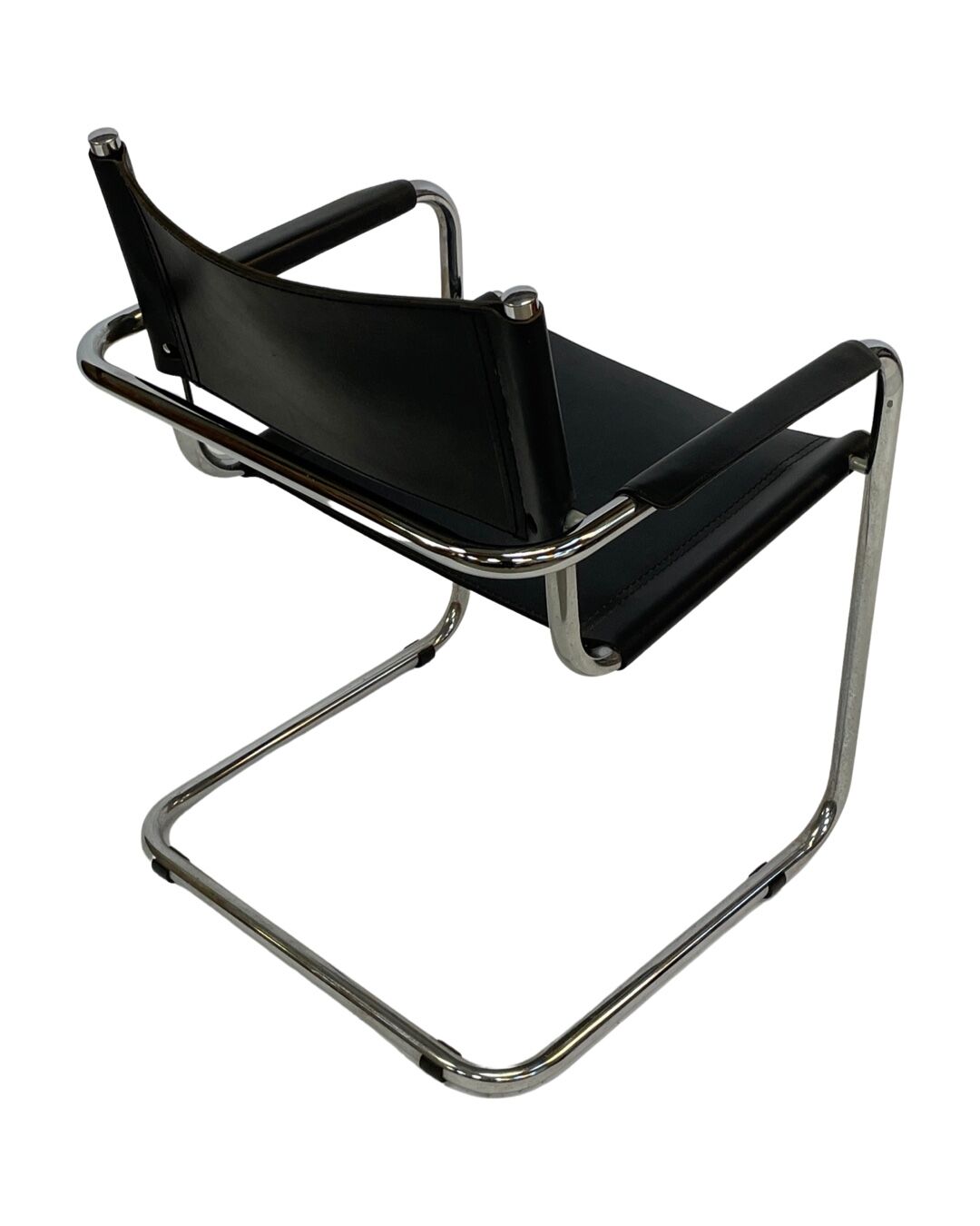Set of 6 bauhaus cantilever chairs black leather and chrome design