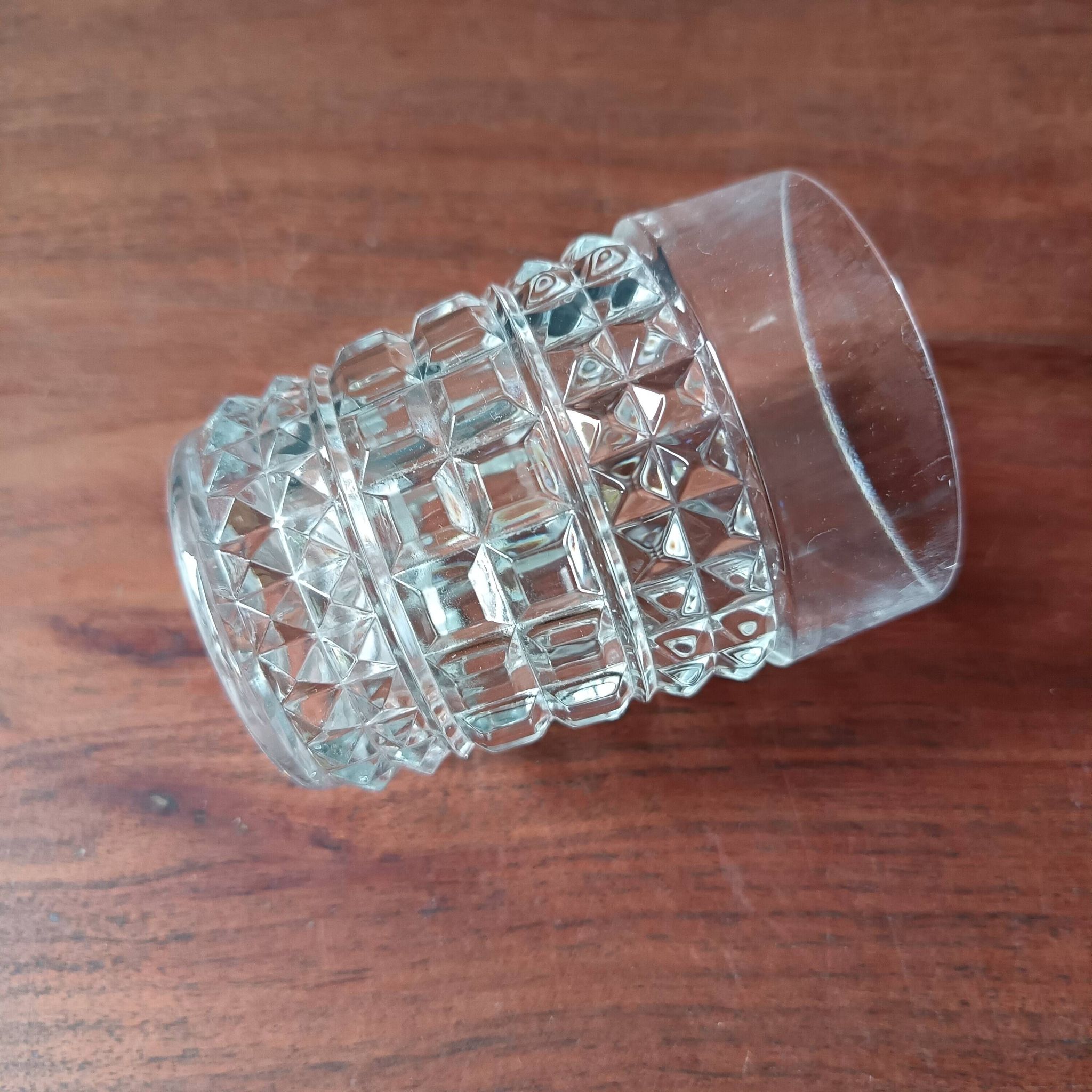 6 verres en verre transparent texturé vintage