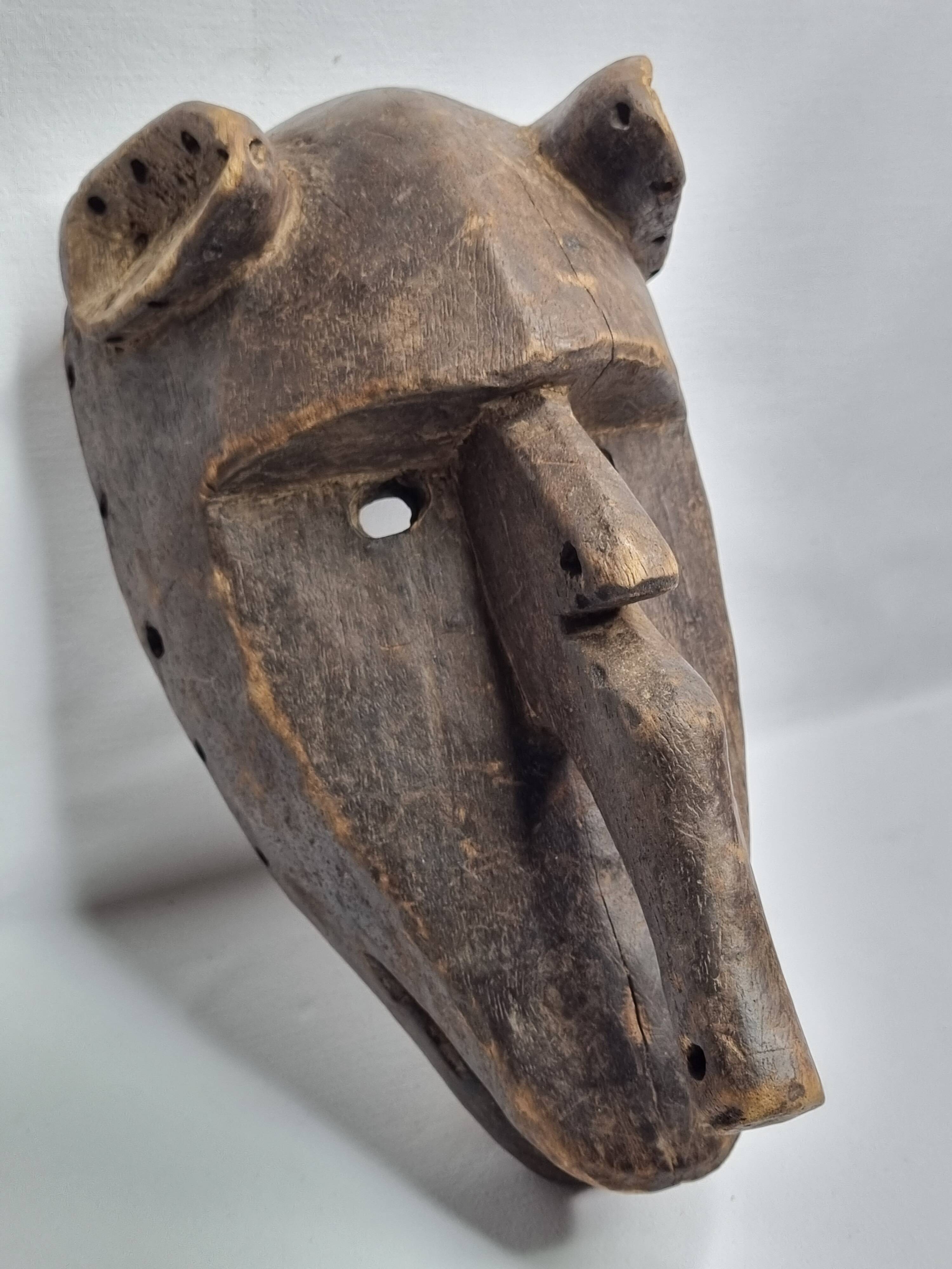 Hyena Suruku mask from Korè, Mali Bamana – Carved wood, 33 cm