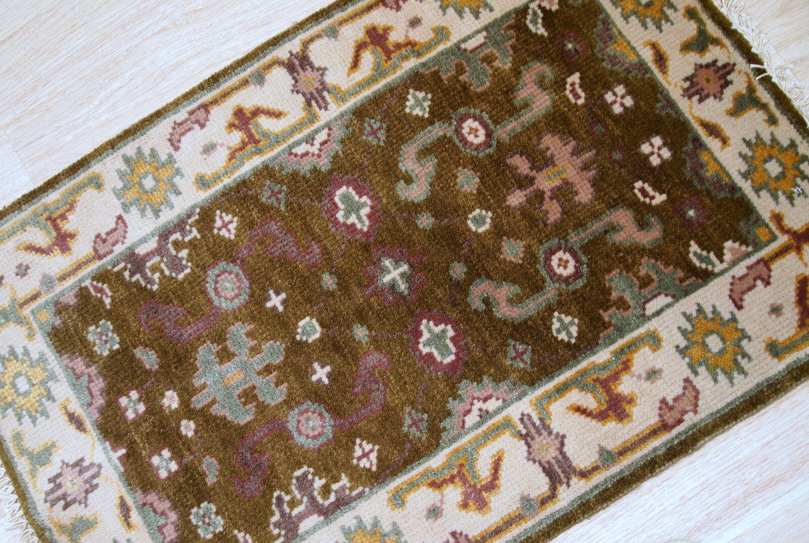 Indian Mahal handmade rug 64x97cm 1980