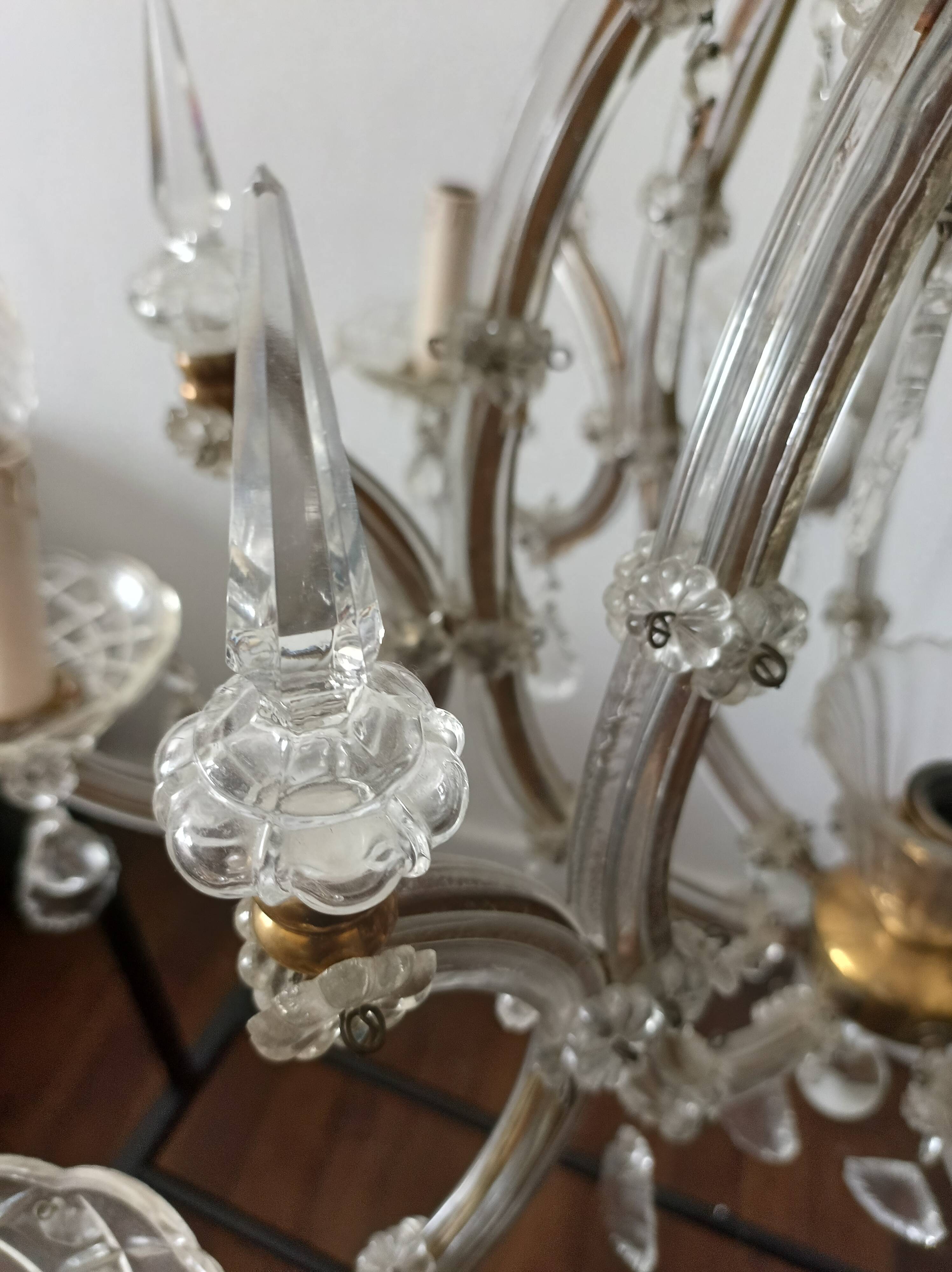 Glass pendant chandelier
