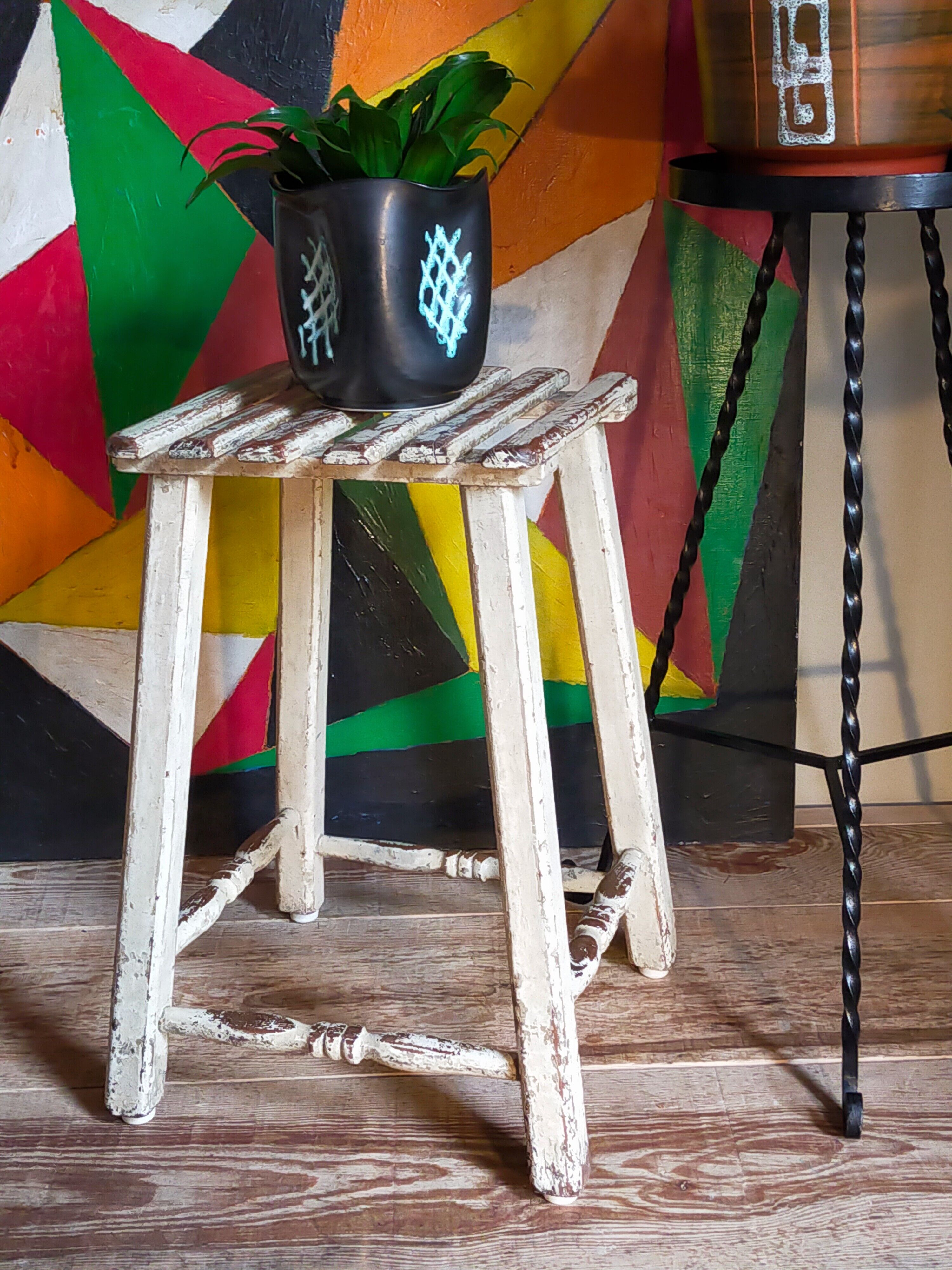 Patinated workshop stool old early twentieth century