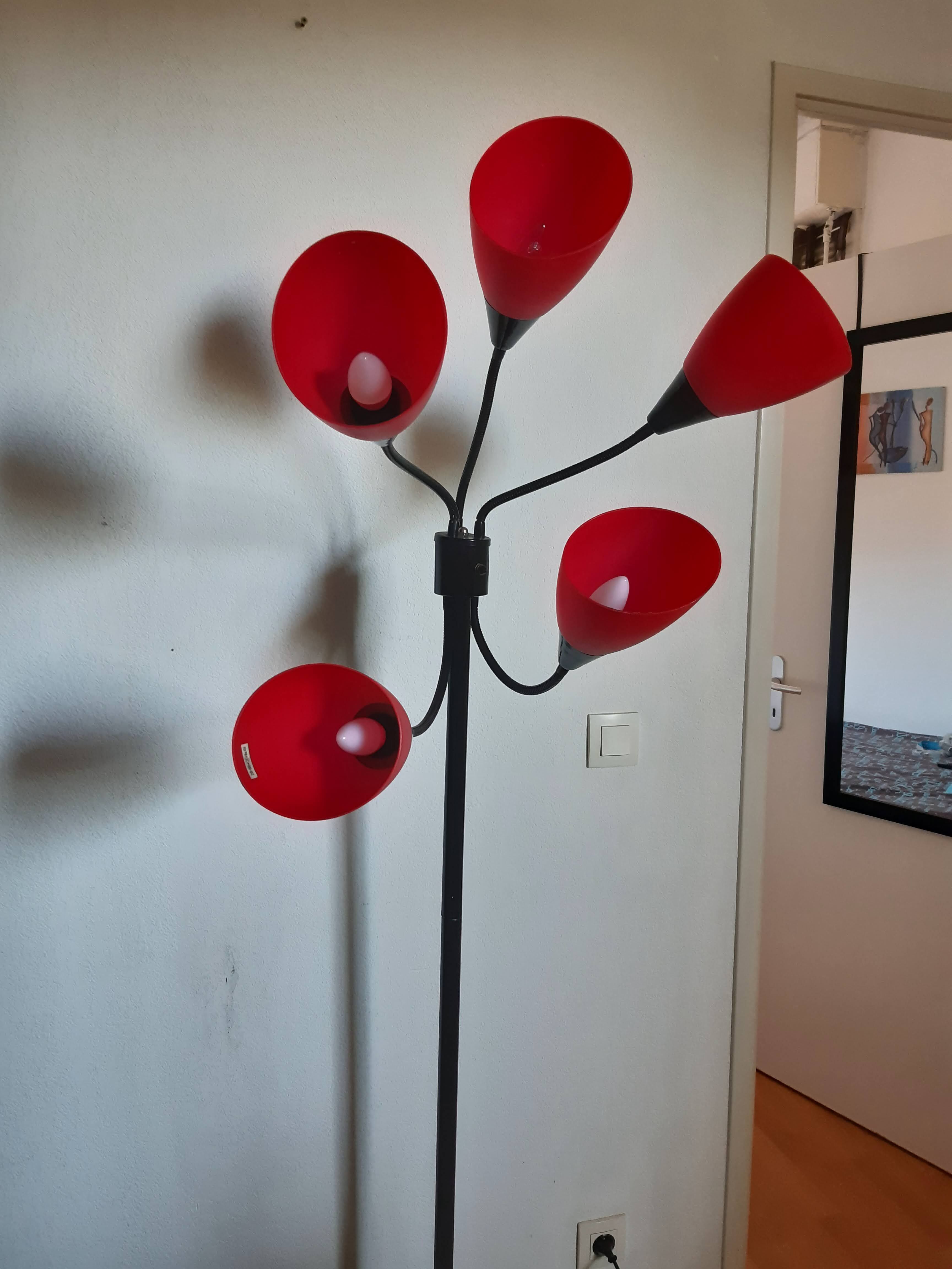 Floor lamp