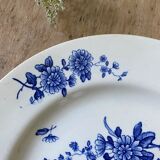 Plate with blue floral decoration KG Luneville