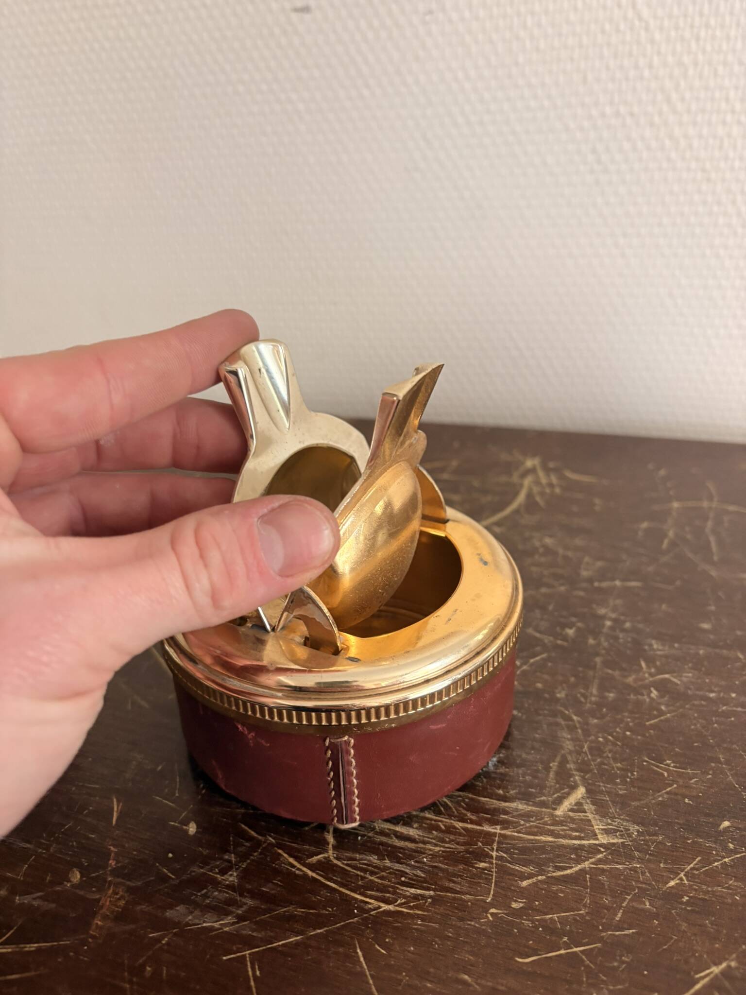 Mid-Century Modern Italian Silver Metal Leather Table Ashtray