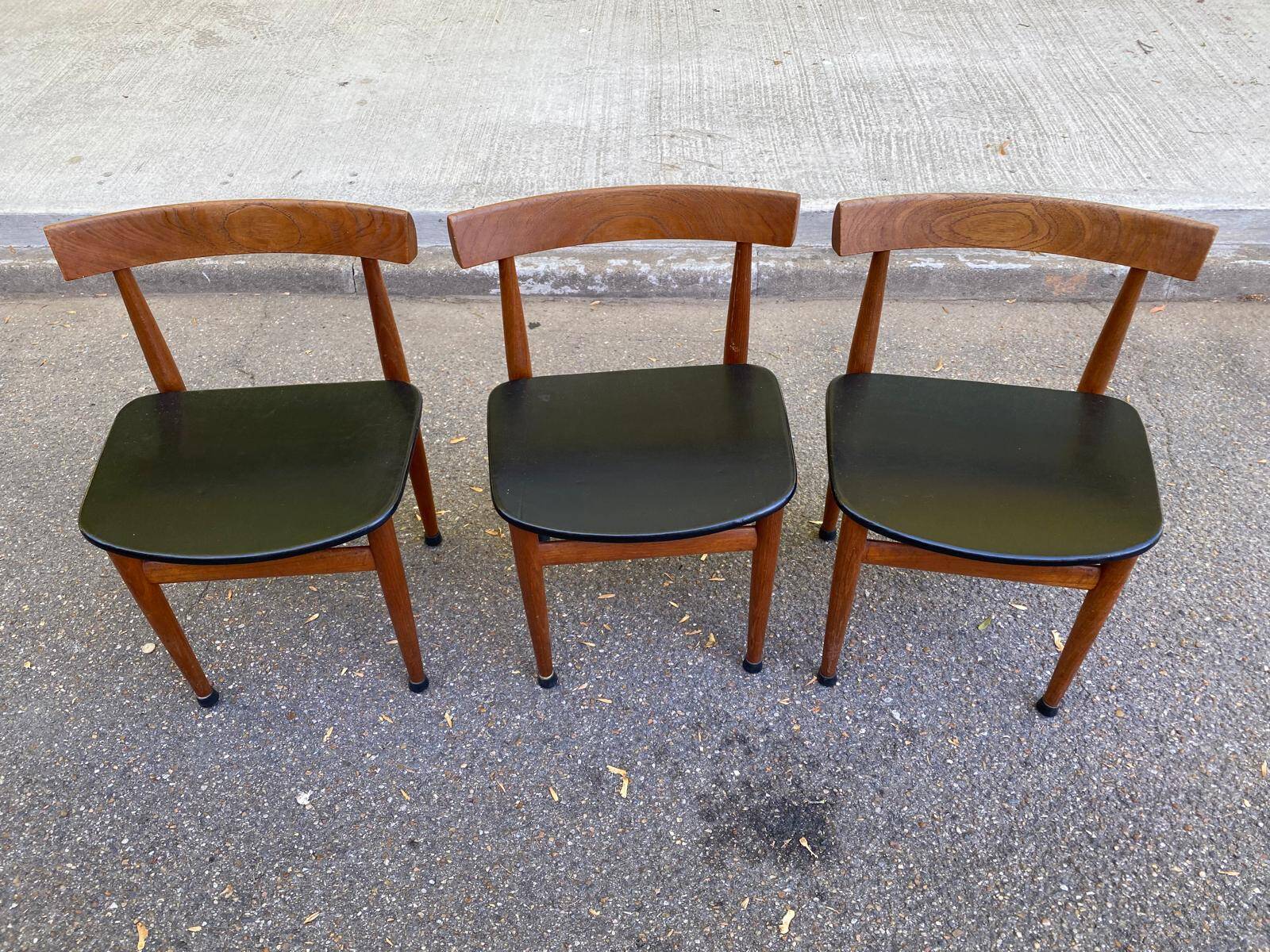 Scandinavian Roundette chair by Hans Olsen for Frem Røjle Denmark 1960