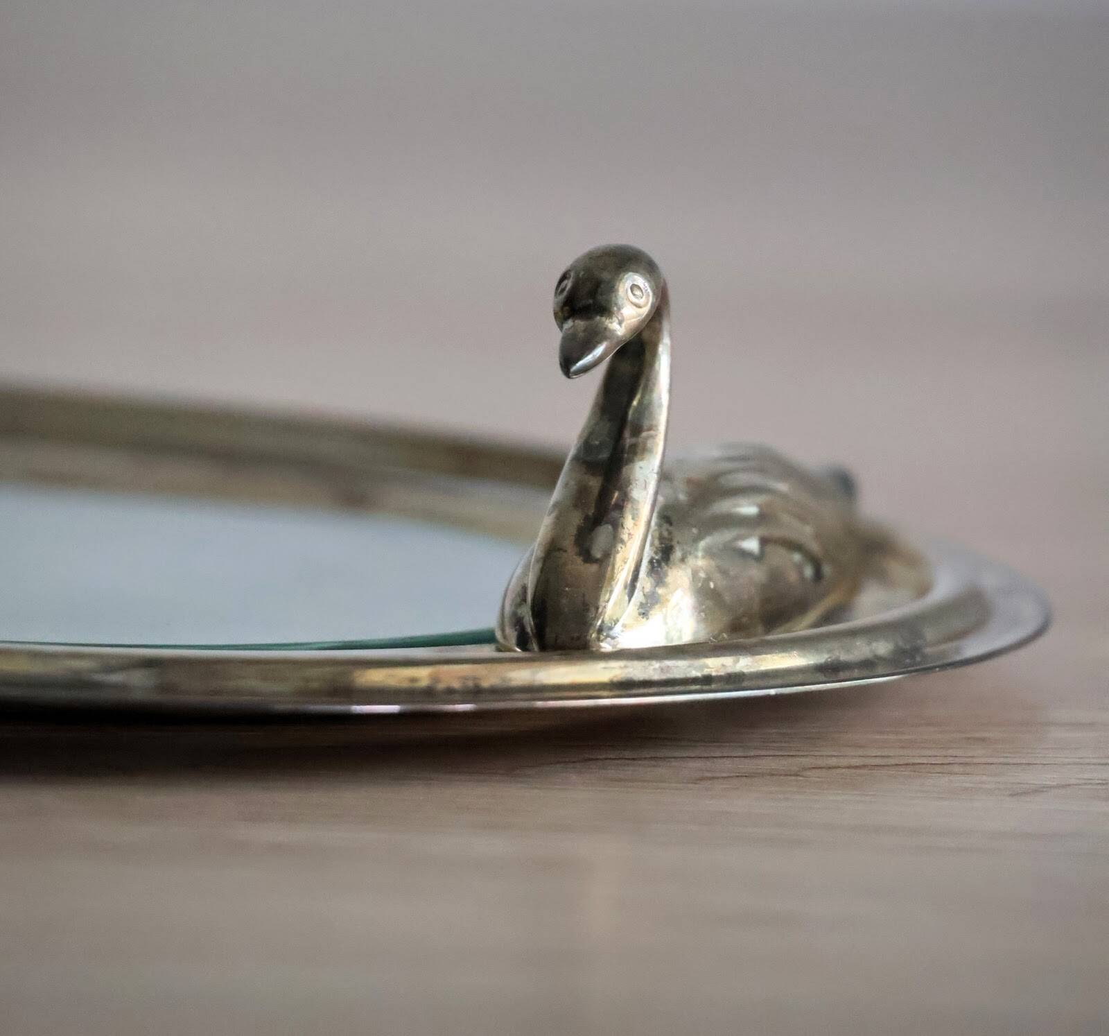 Foie gras presentation service dish in metal and glass and its toast holder