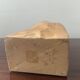 Vase Paper Bag trompe l’œil signé Alka Malta