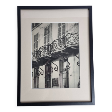 Rémy Duval – Balcon parisien, photogravure de 1946 – Encadrée sous verre