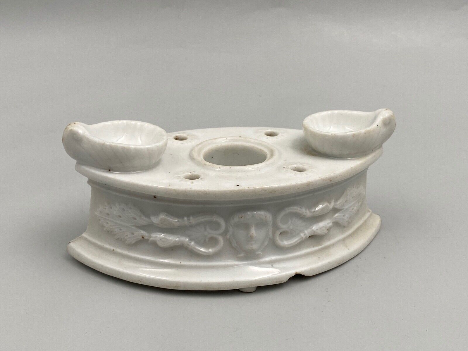 Inkwell late eighteenth early nineteenth white porcelain antique decoration