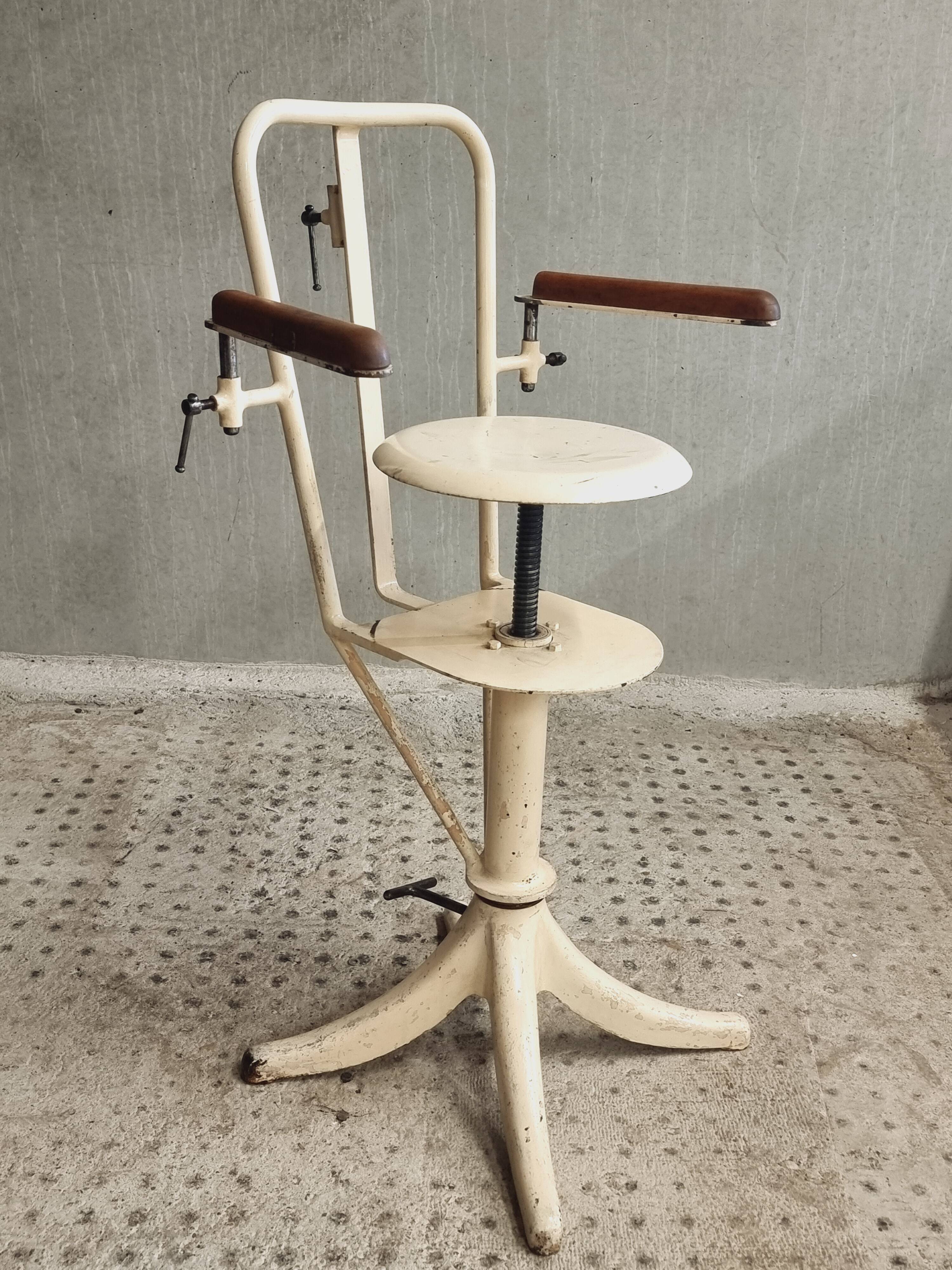Fauteuil de dentiste ancien de Belgique période 1900/1920