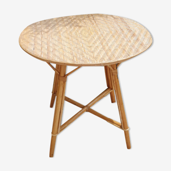 Round table bamboo and rattan