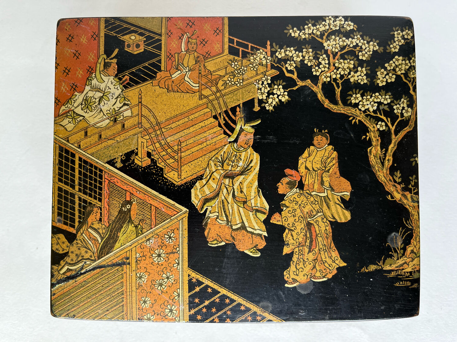 Chinese lacquer jewelry box