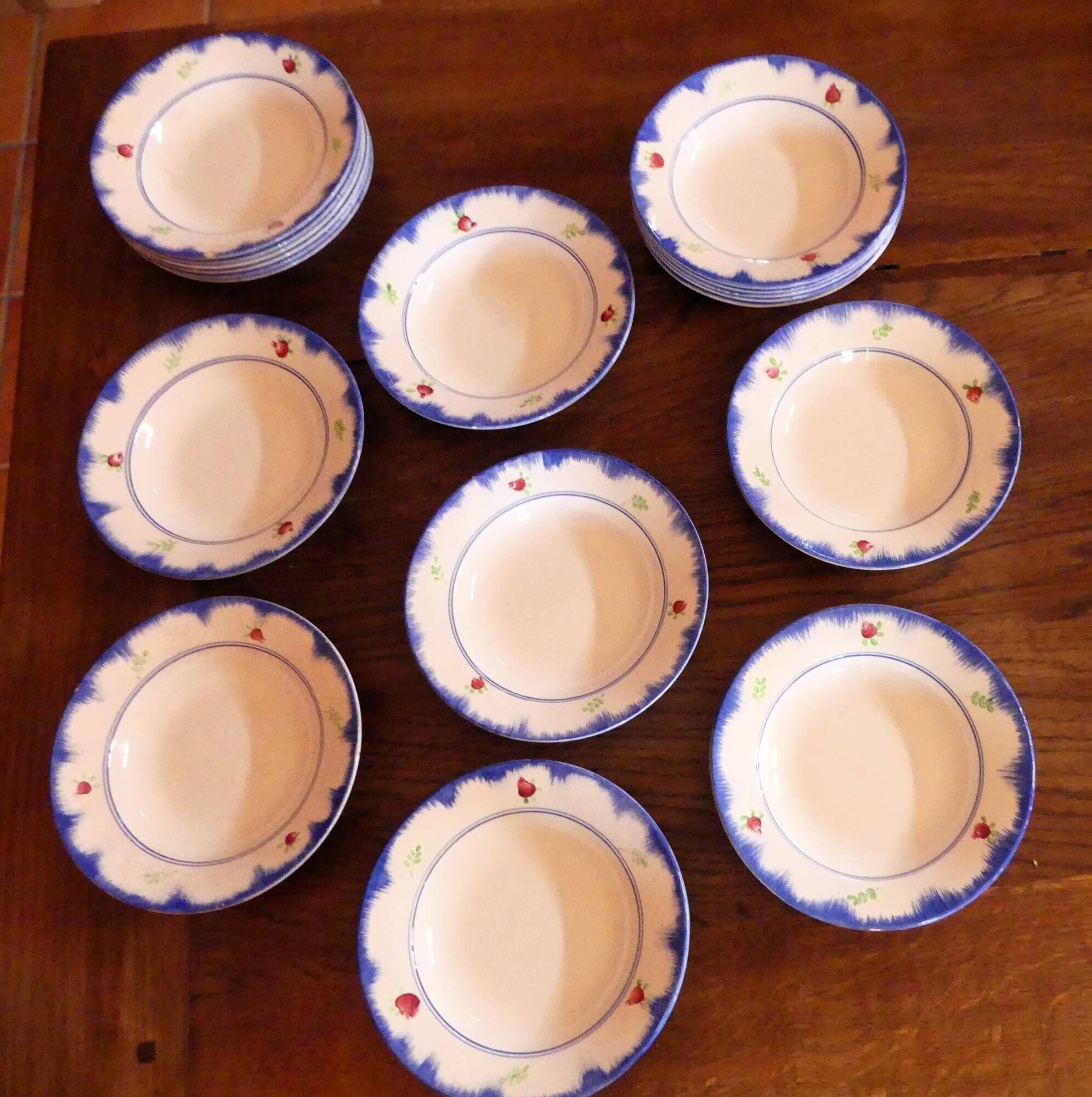 Service of 53 pieces from Gien, model "Bagatelle" (plates, dishes, salad bowls)