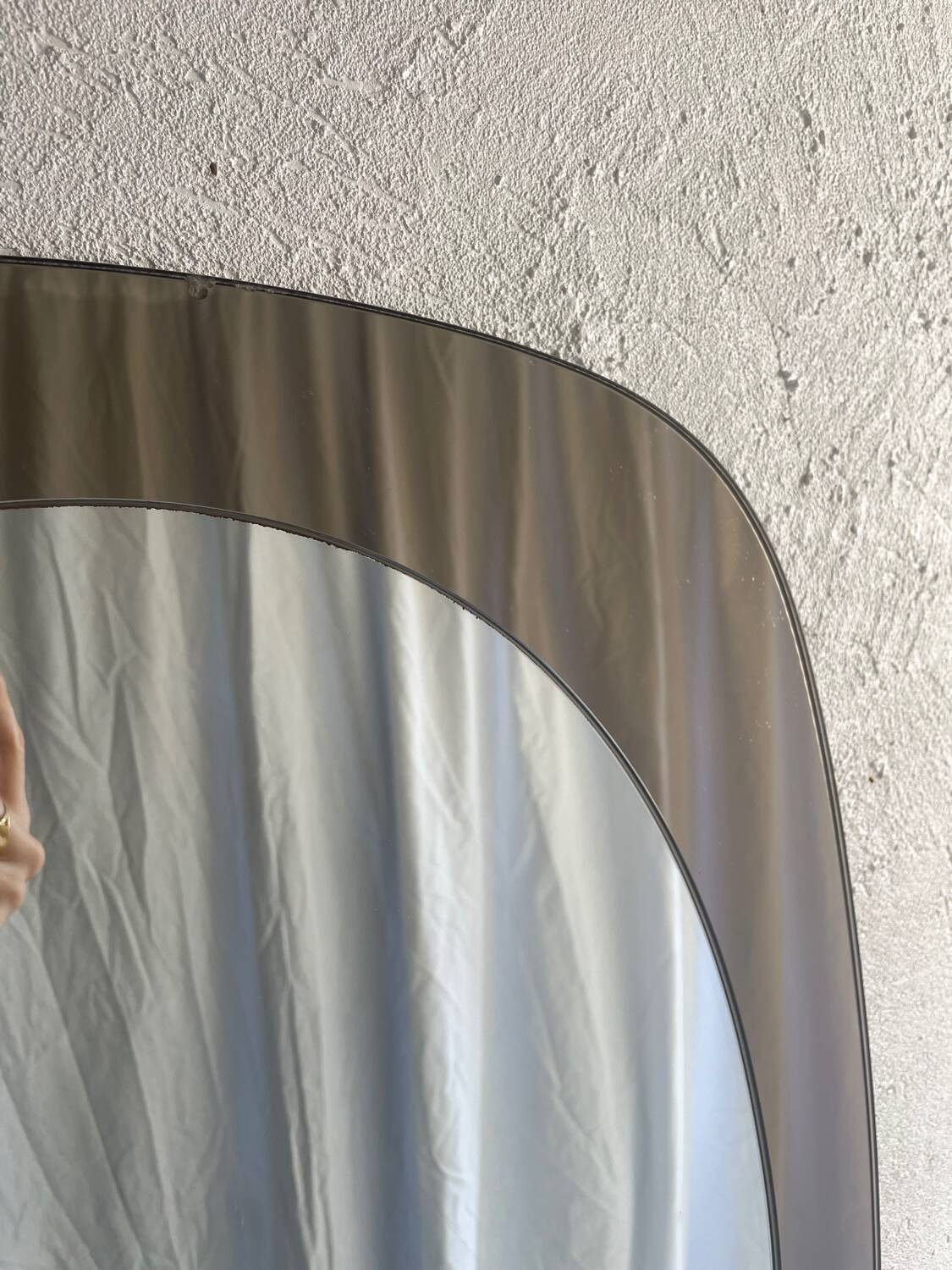 Miroir en verre fumé 70’s space age