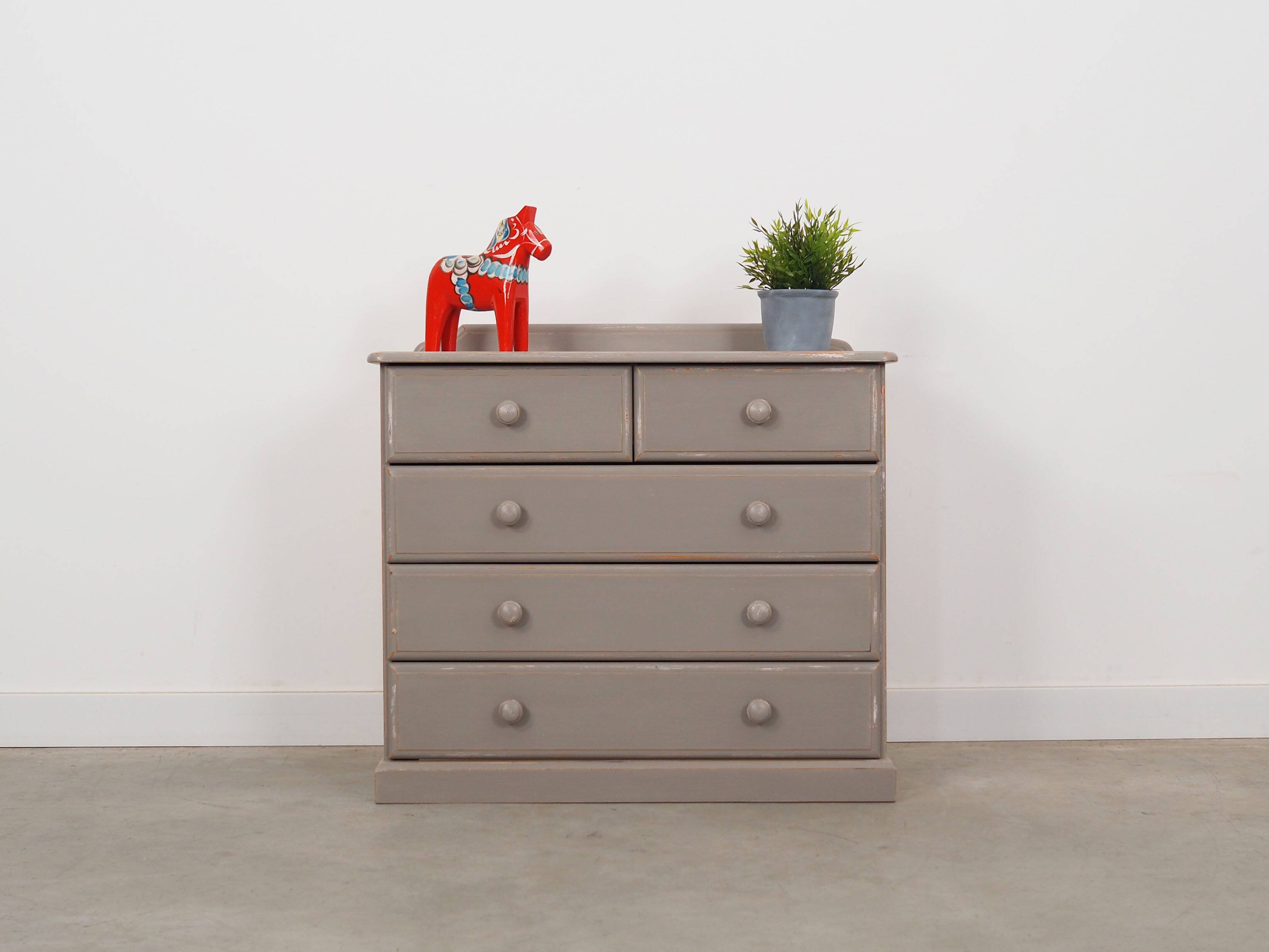 Commode en pin, design danois, années 1960, production : Danemark