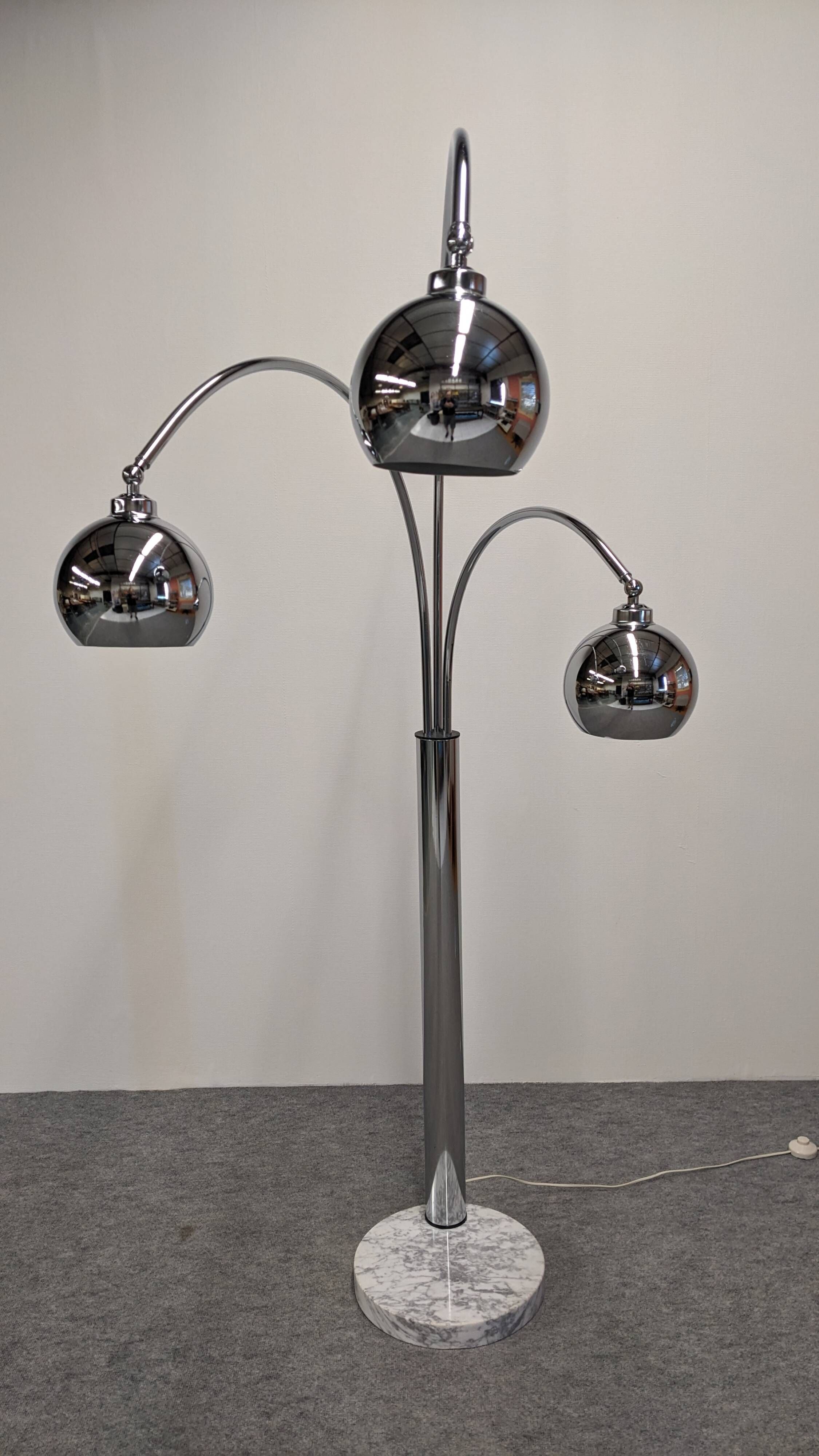 Space Age Lily of the Valley Floor Lamp by Goffredo Reggiani, Italy circa 1970
