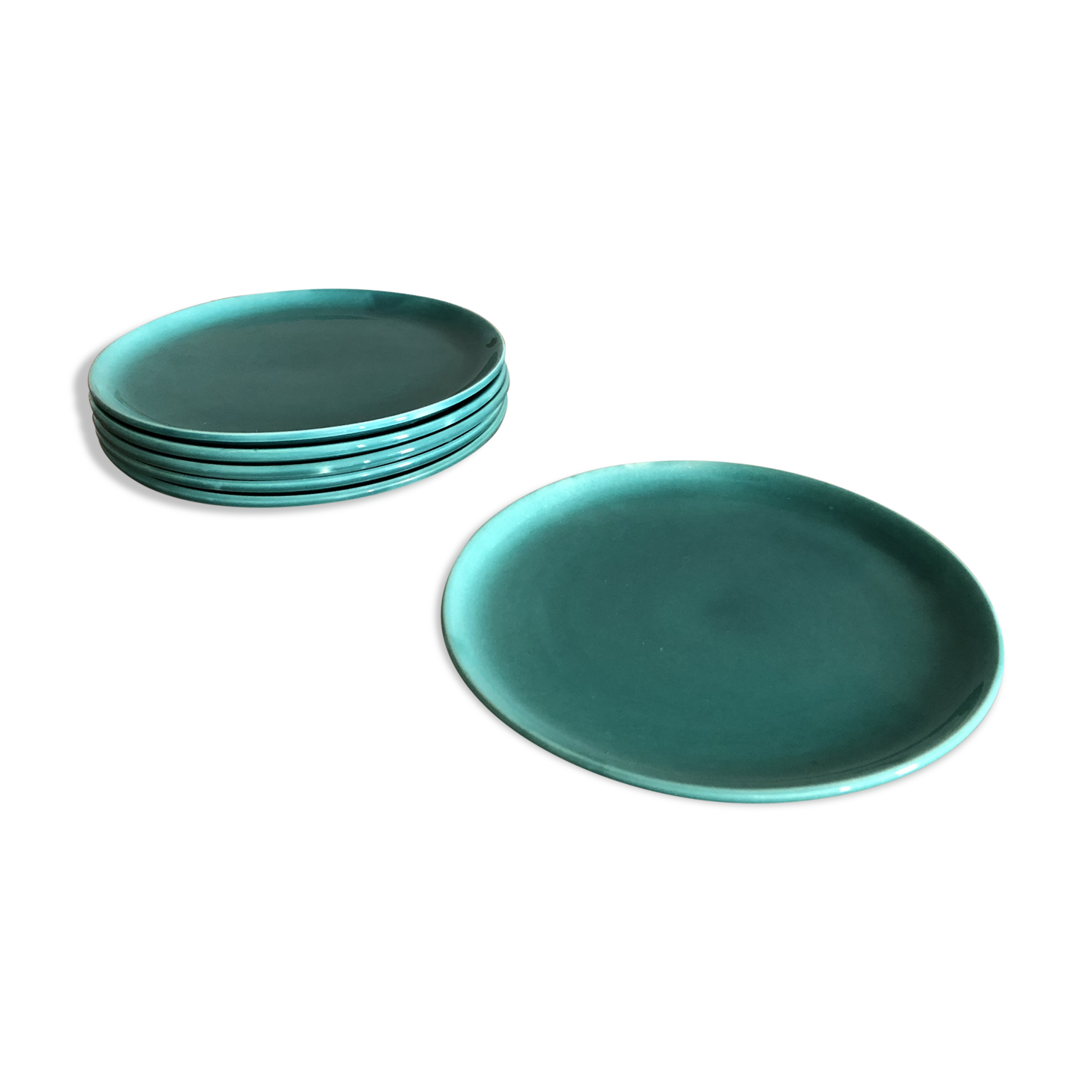 6 vintage flat earthenware plates