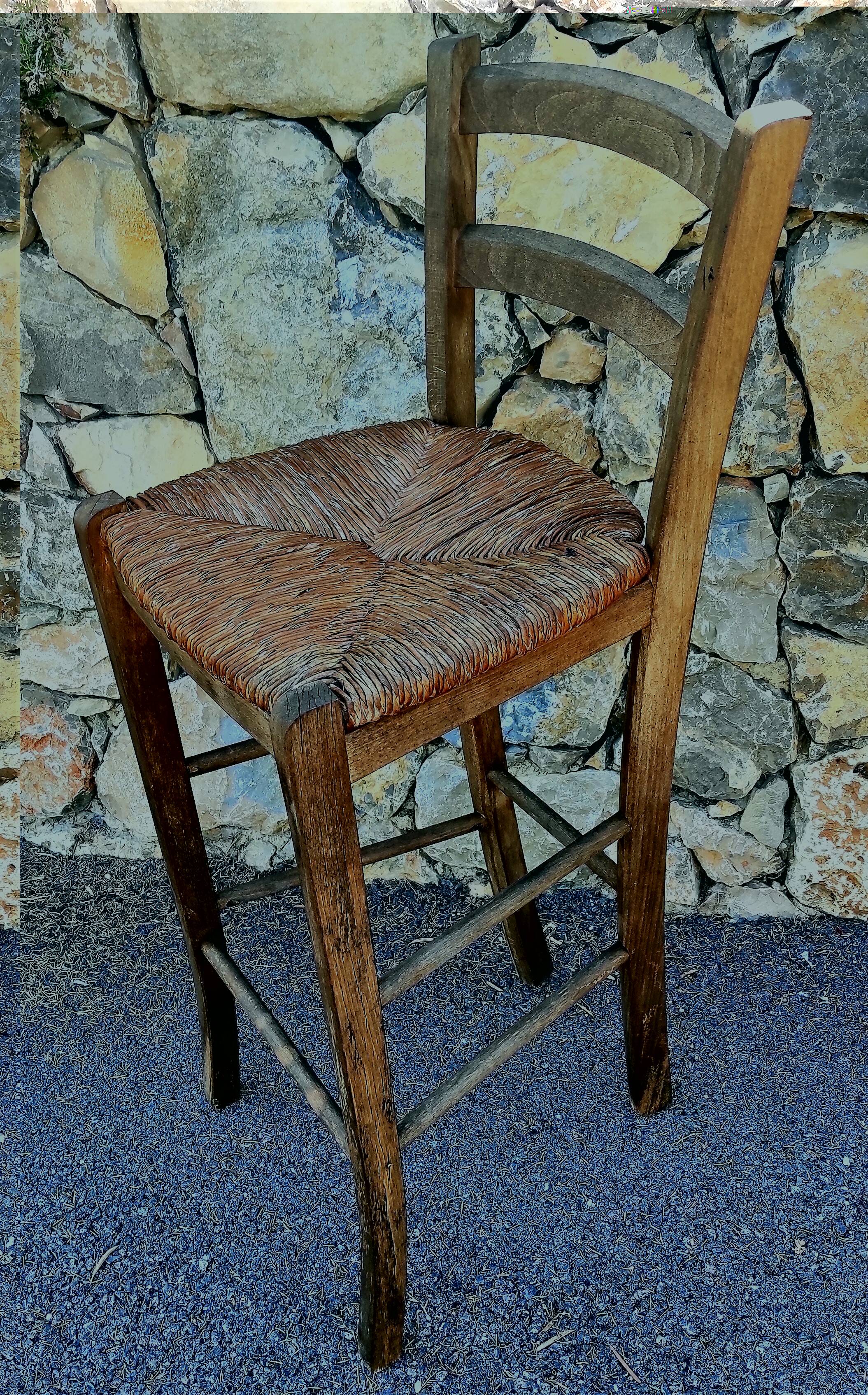 Bar mulched high chair