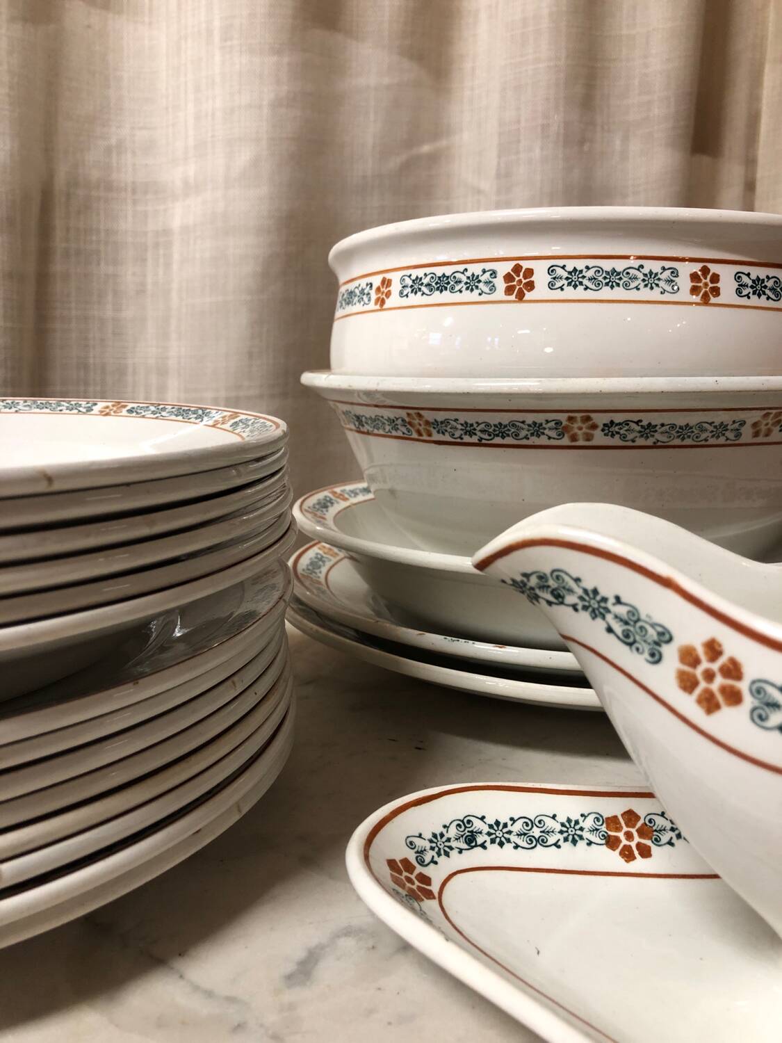 Complete dinner set by Saint-Amand