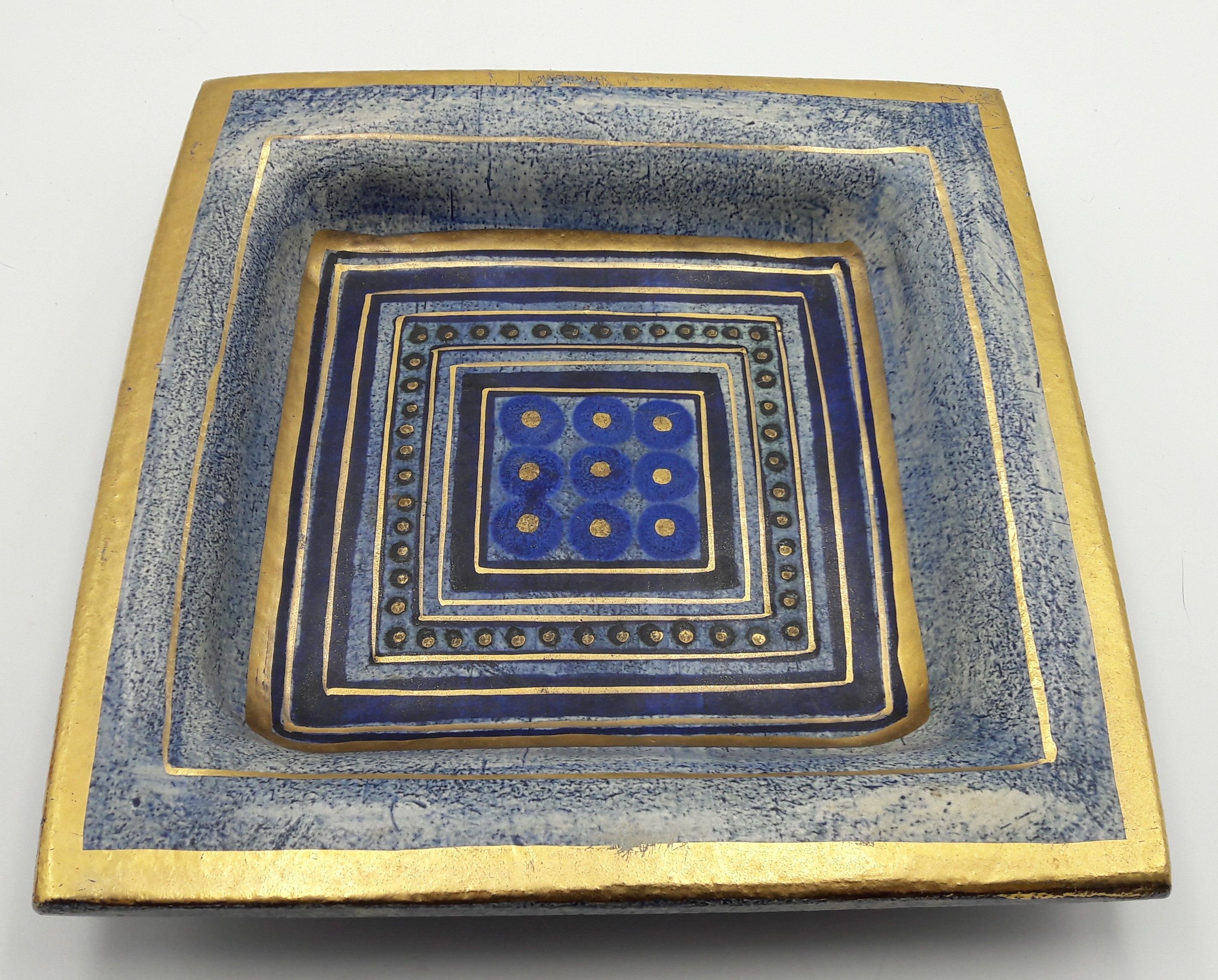 DECORATIVE CERAMIC DISH SIGN GEORGES PELLETIER GEOMETRIC DRAWING BLUE AND GOLD COLLECTION