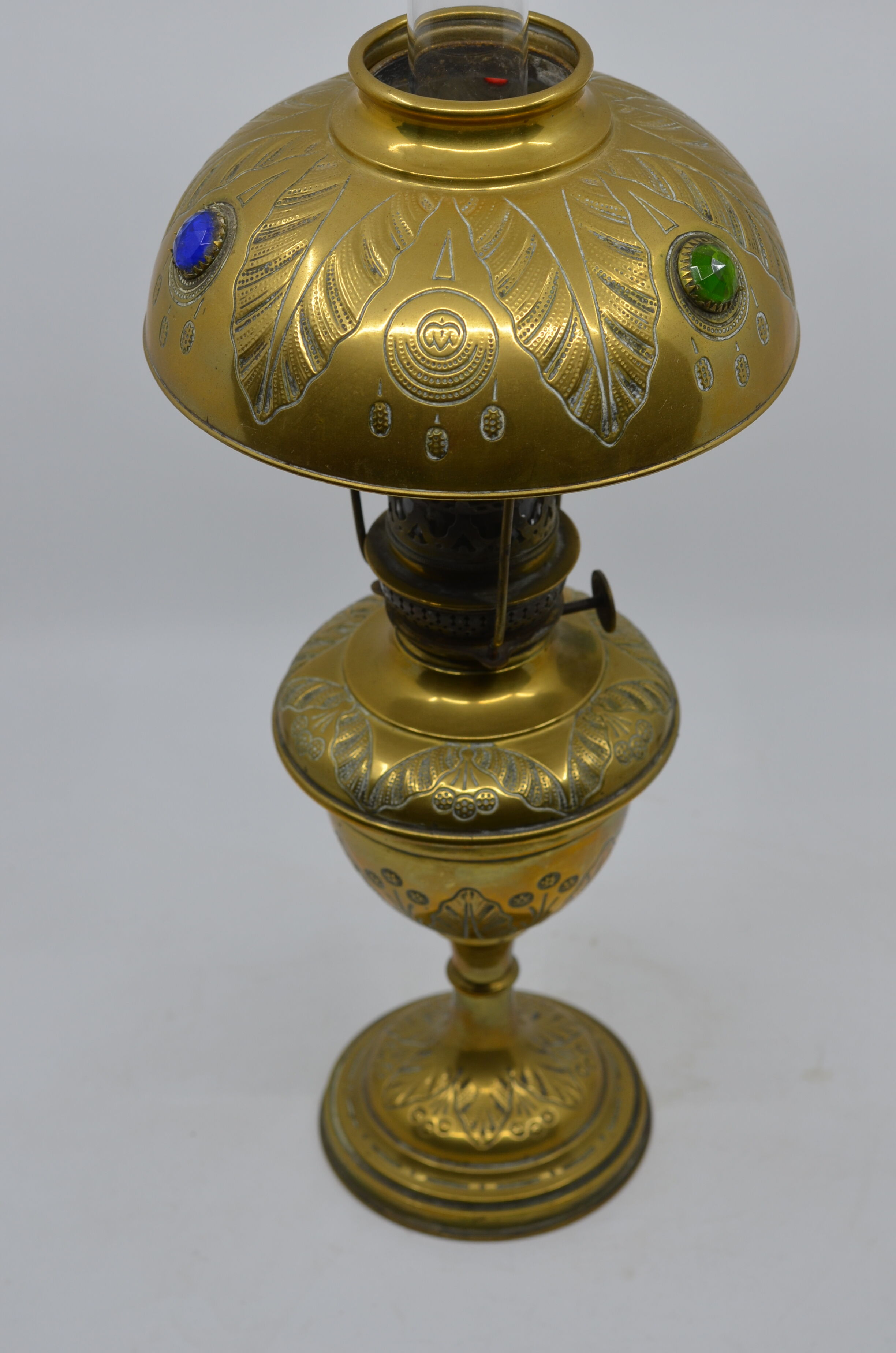 Parisian kerosene lamp