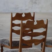 Denmark mid-century, set of 8 oak and lambswool chairs, Henning Kjærnulf, 1960s