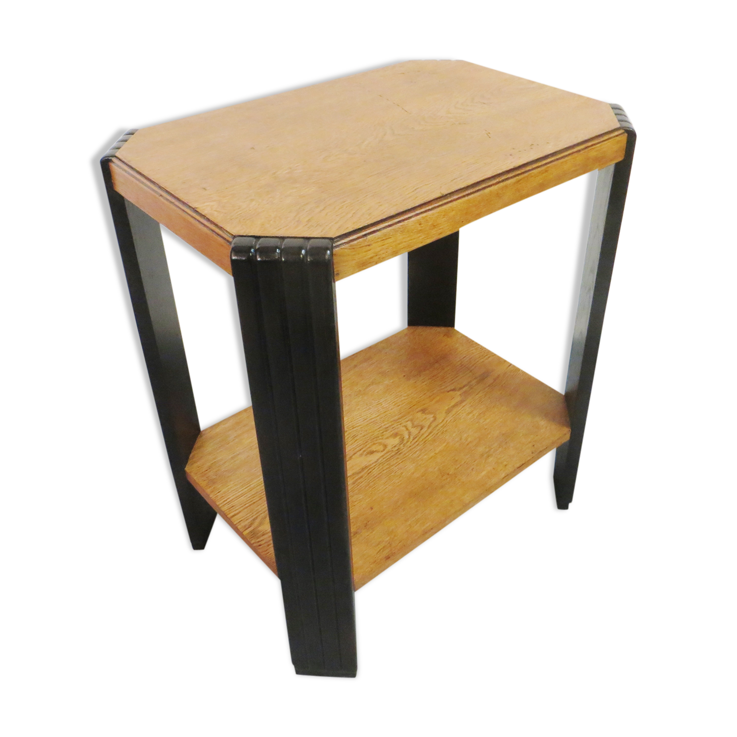 Modernist pedestal of the 30s