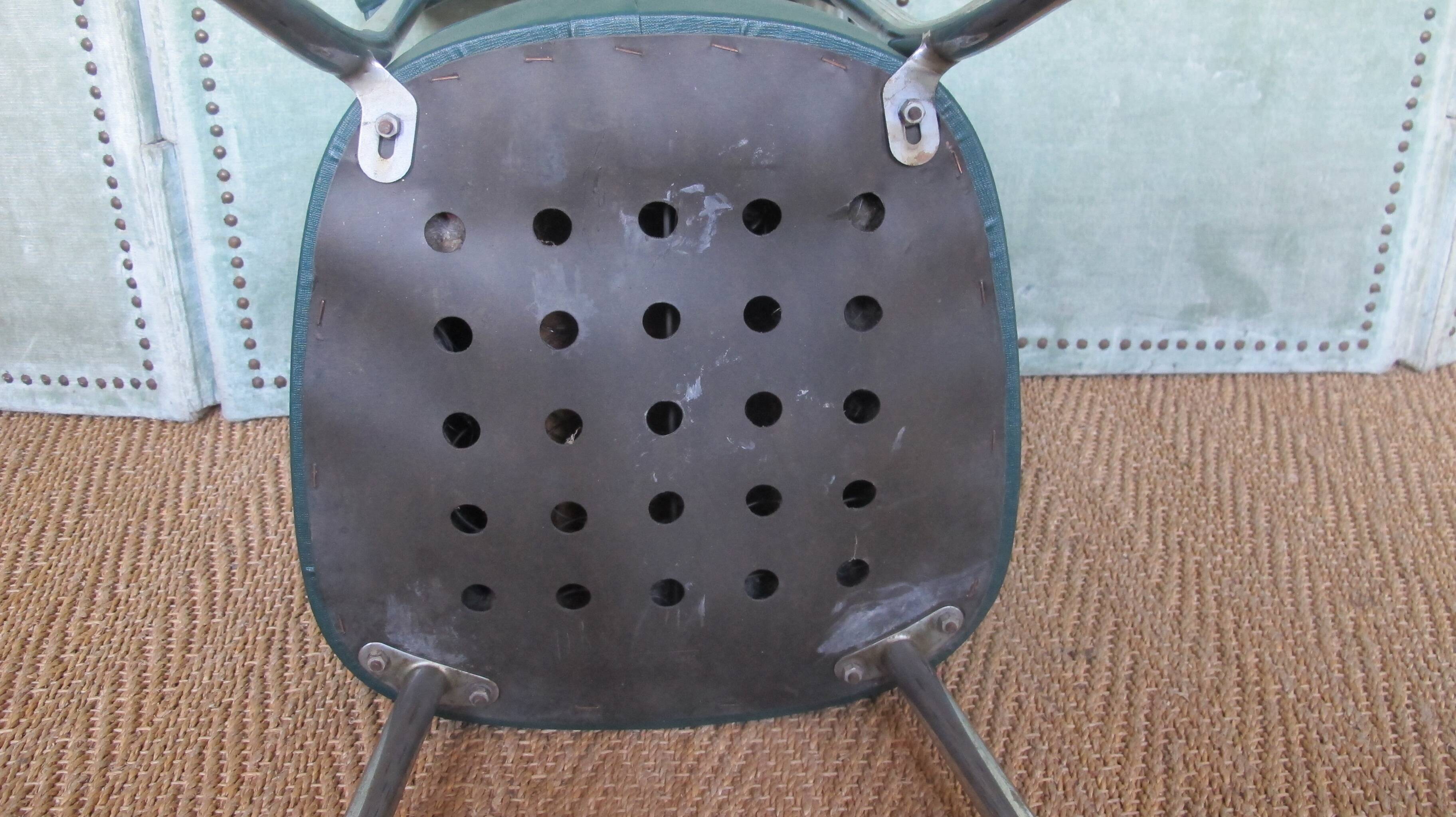 Ronéo typist chair