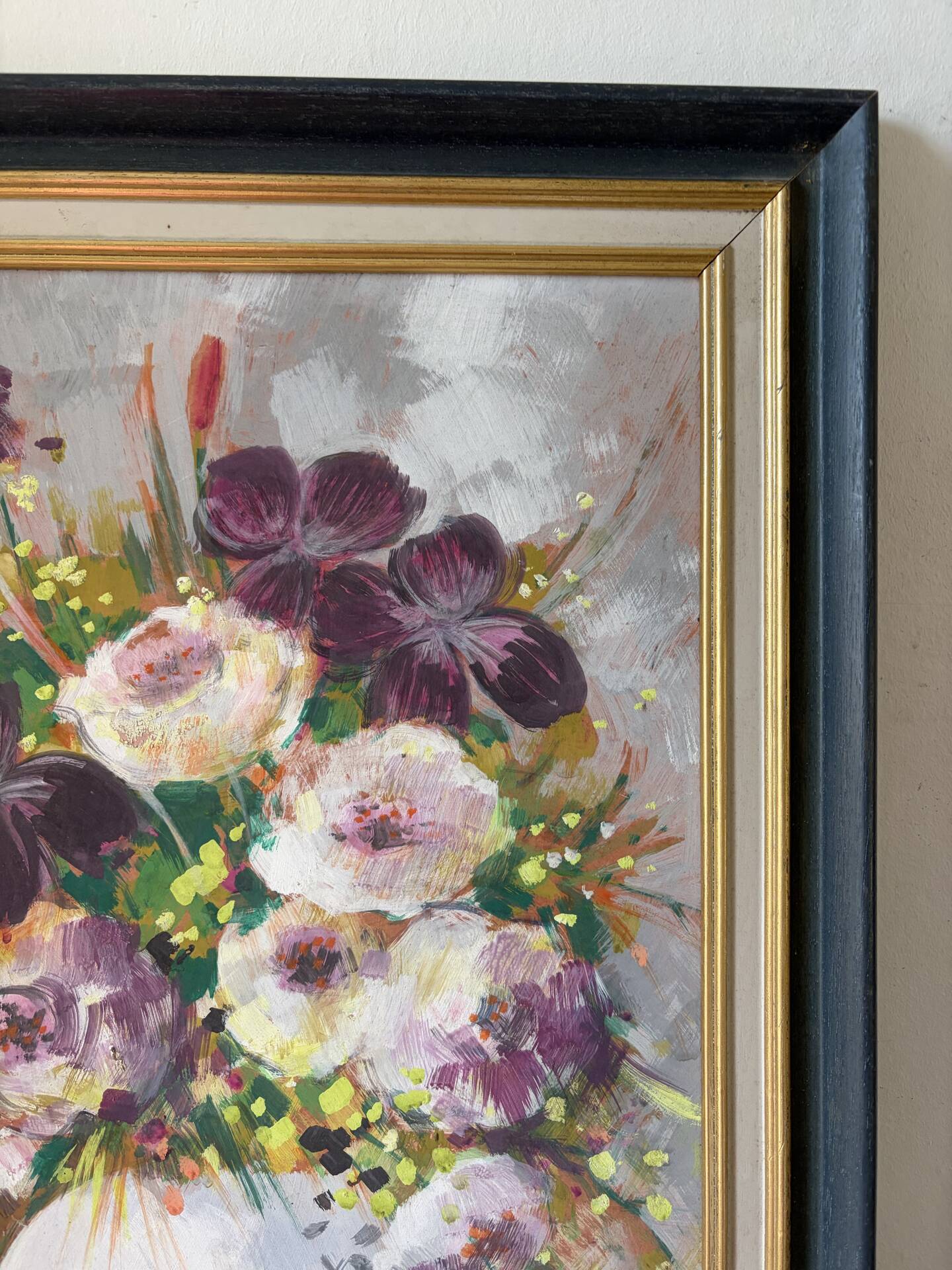 Mauve bouquet, oil on panel