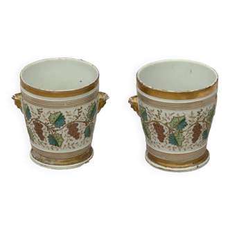 Pair of flowerpots