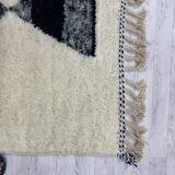 Beni Ouraine wool rug, size 150 x 250 cm