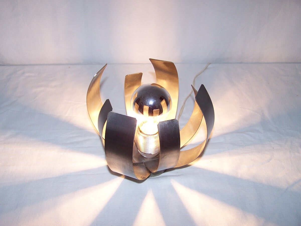 Steel Oxar - 70s flower lamp