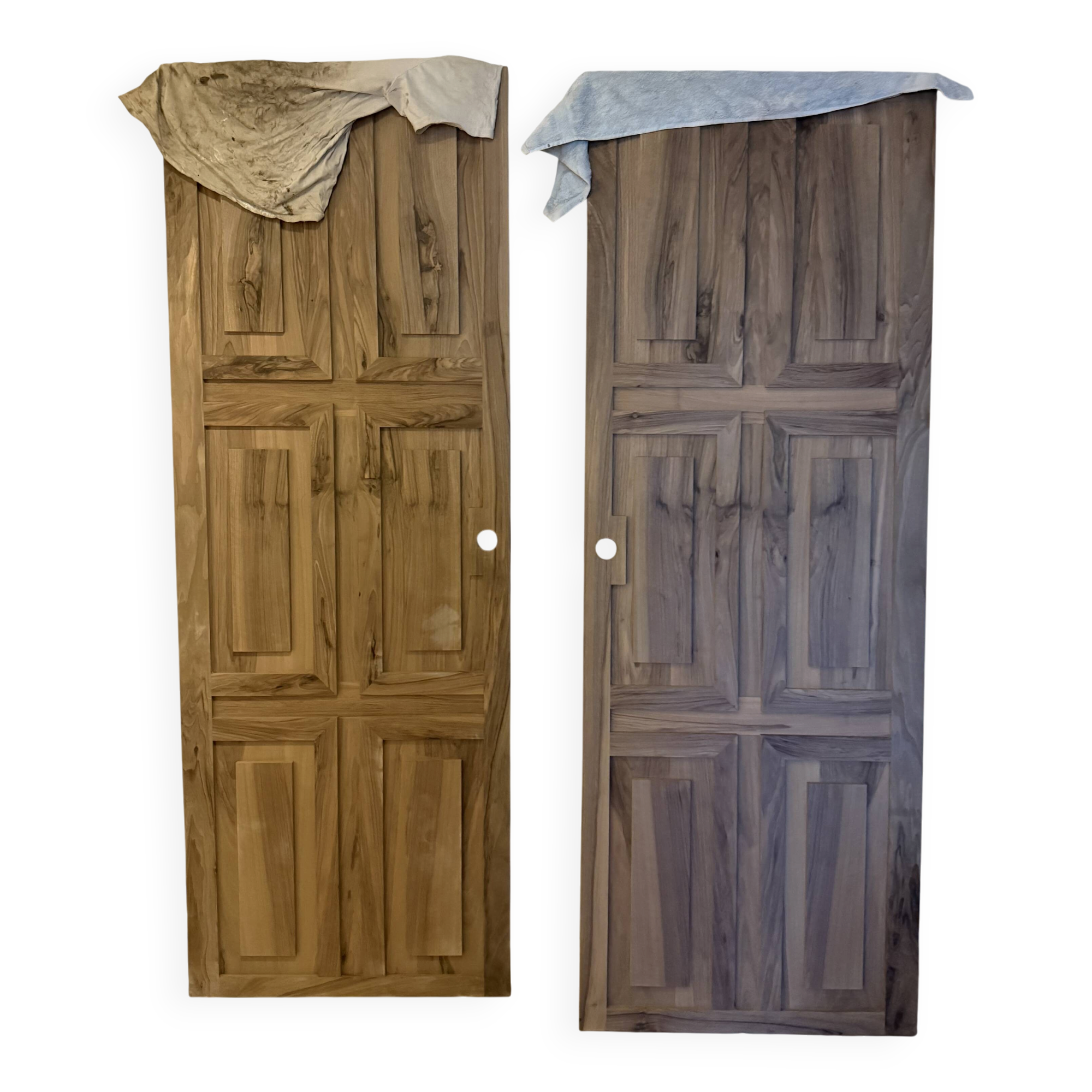 2 sliding doors in solid walnut – Scrigno system – 204 x 72 cm