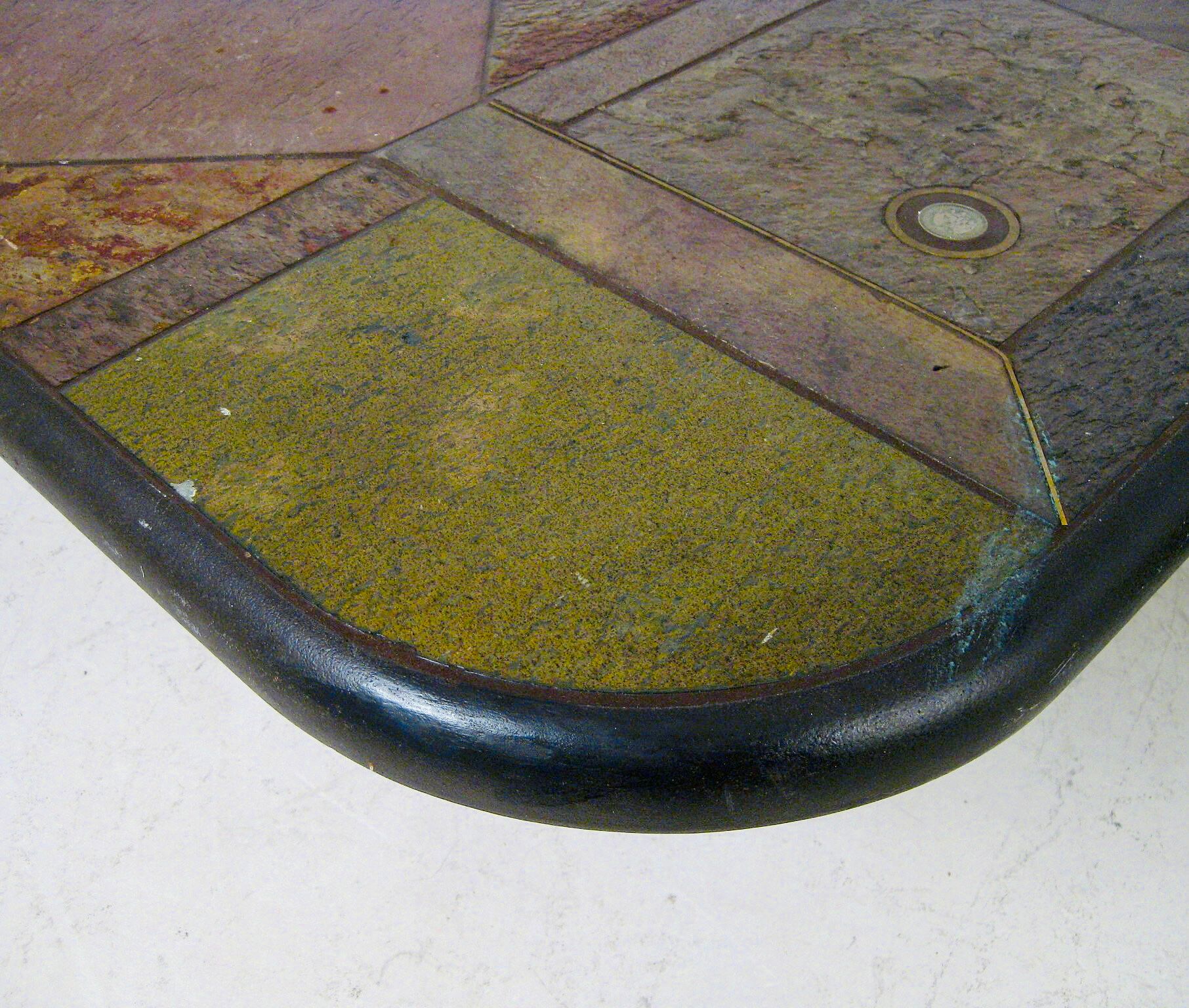 Coffee table in stone marquetry