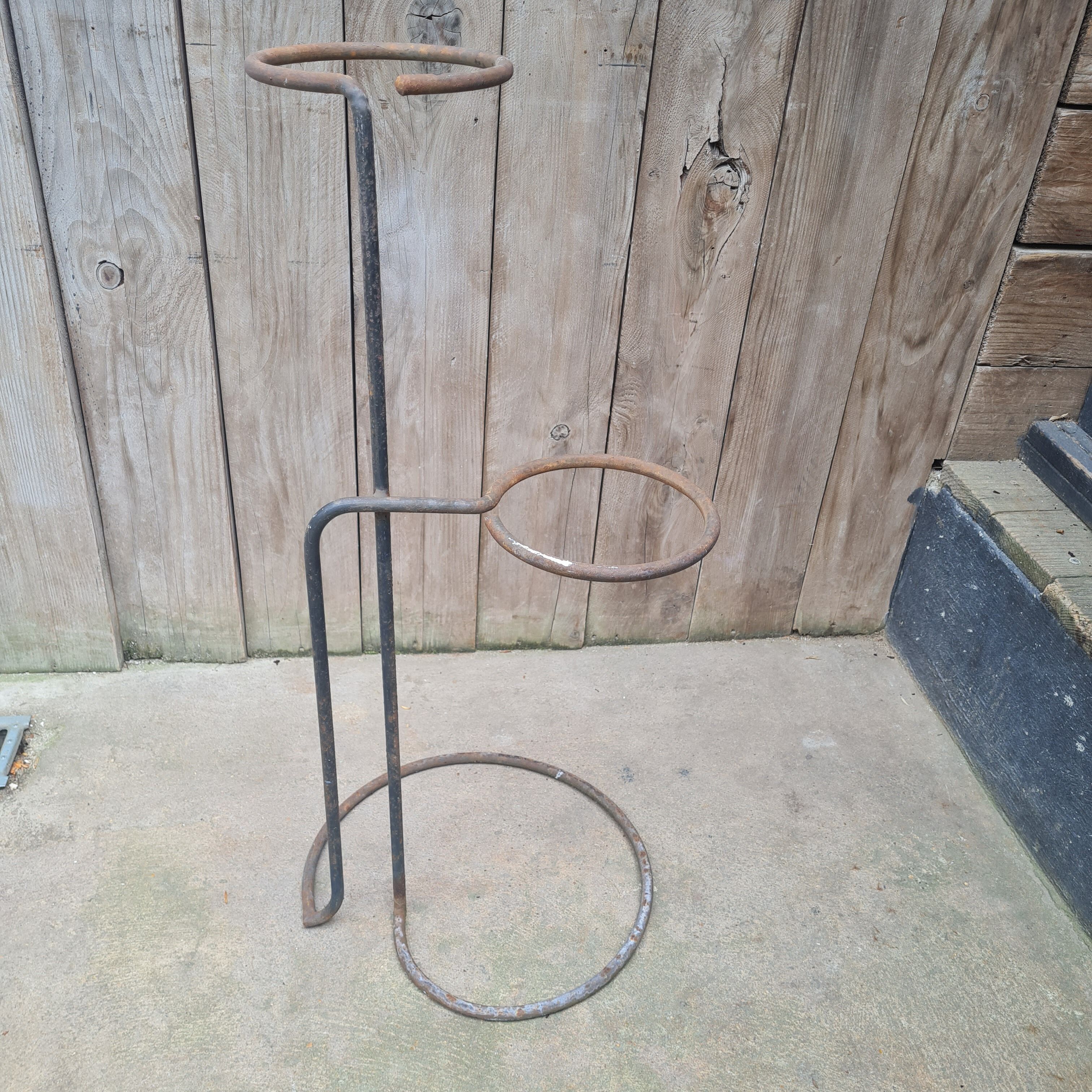 Plant holder mategot