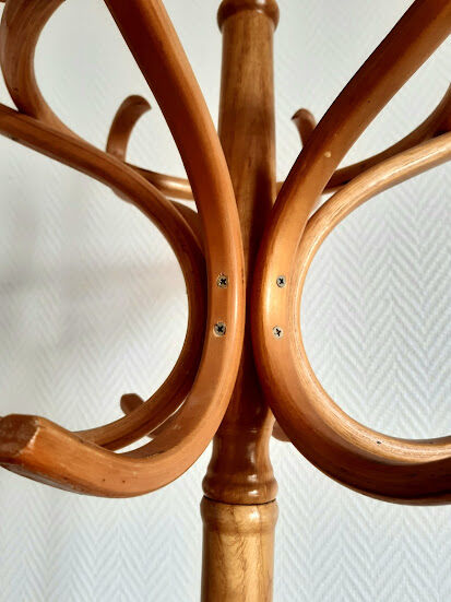 Porte manteau perroquet vintage en bois courbé