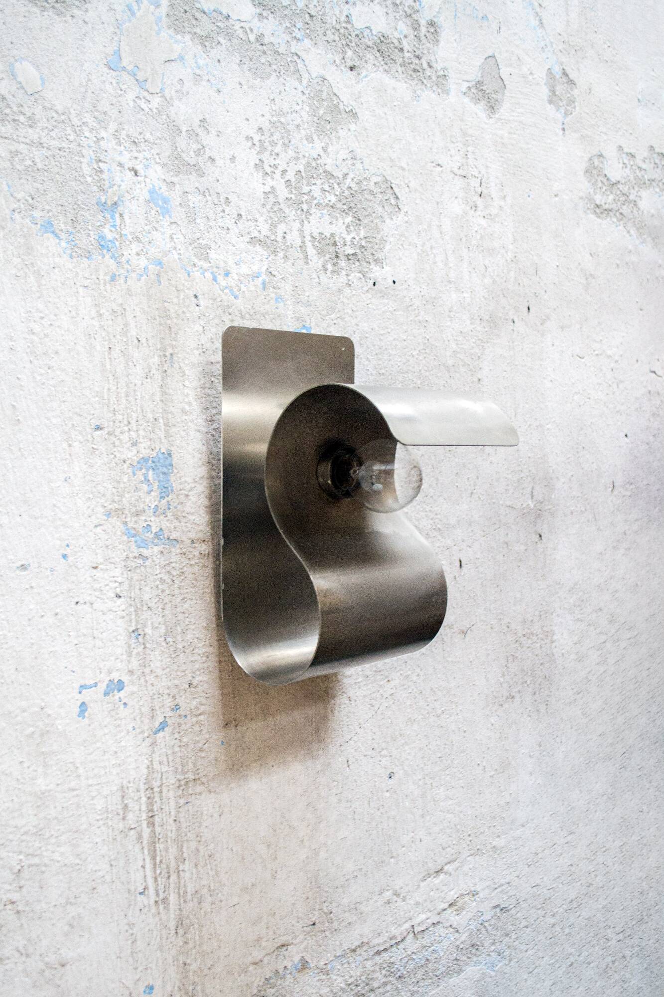 Applique in acciaio curvo Italia 1970