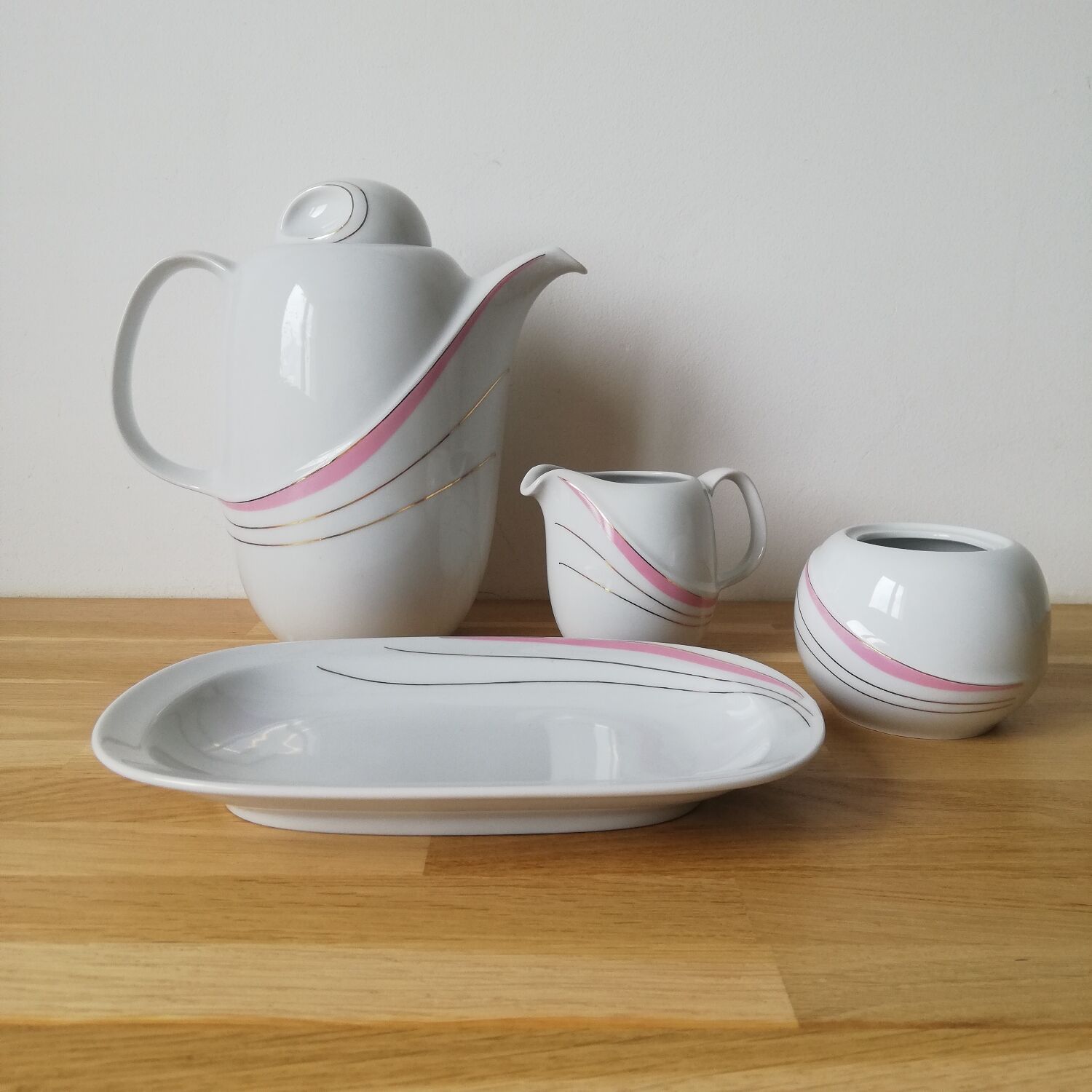 Coffee maker and accessories