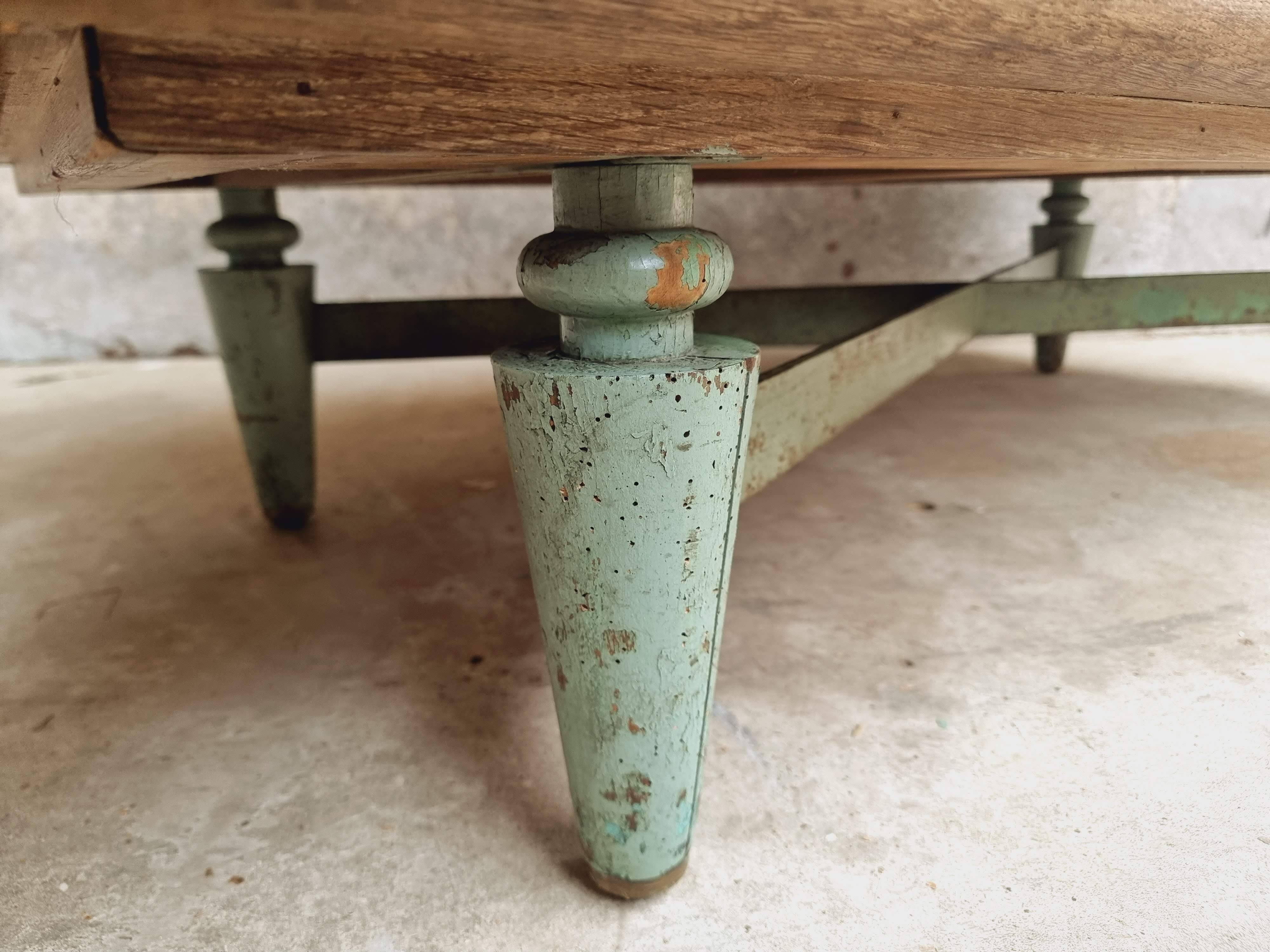 Side table in oak