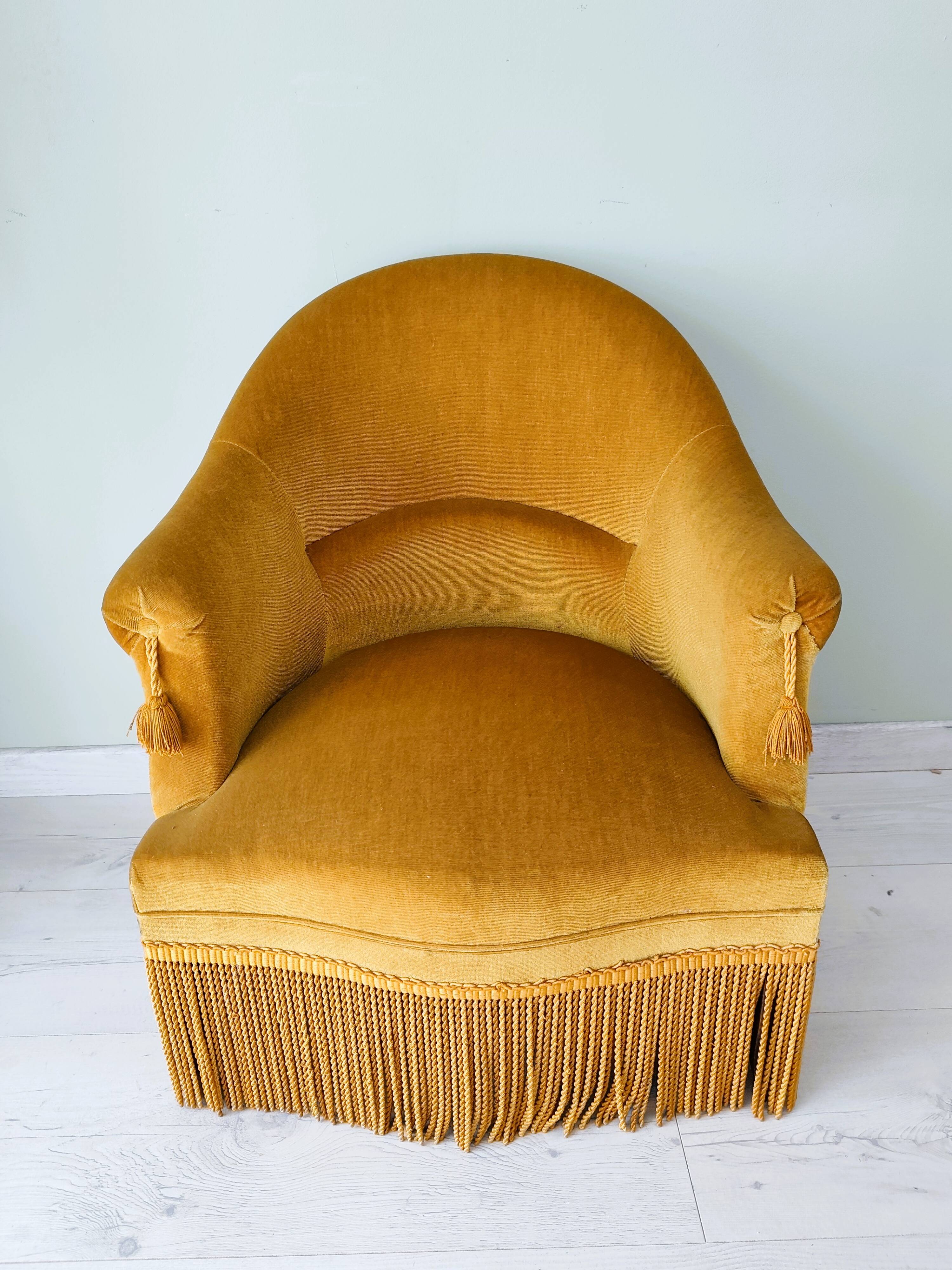 Vintage ochre armchair