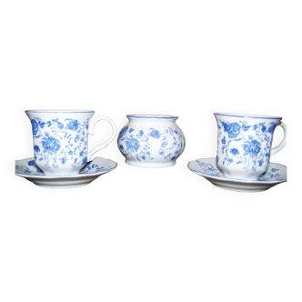 Blue flower décor coffee service