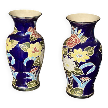 Pair of Dien Thao cobalt blue vases, 20th century.
