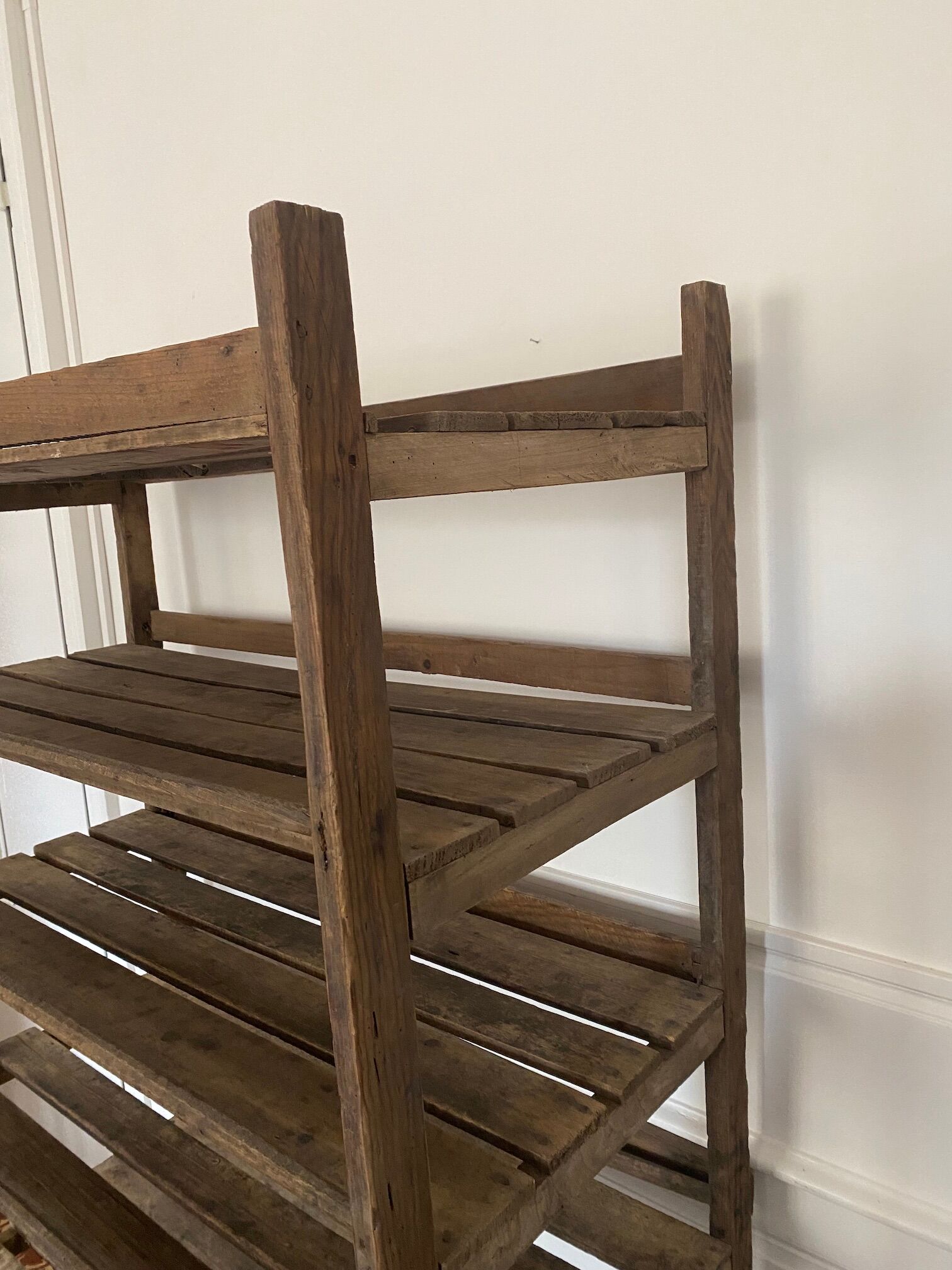 Trade furniture - Hardware shelf