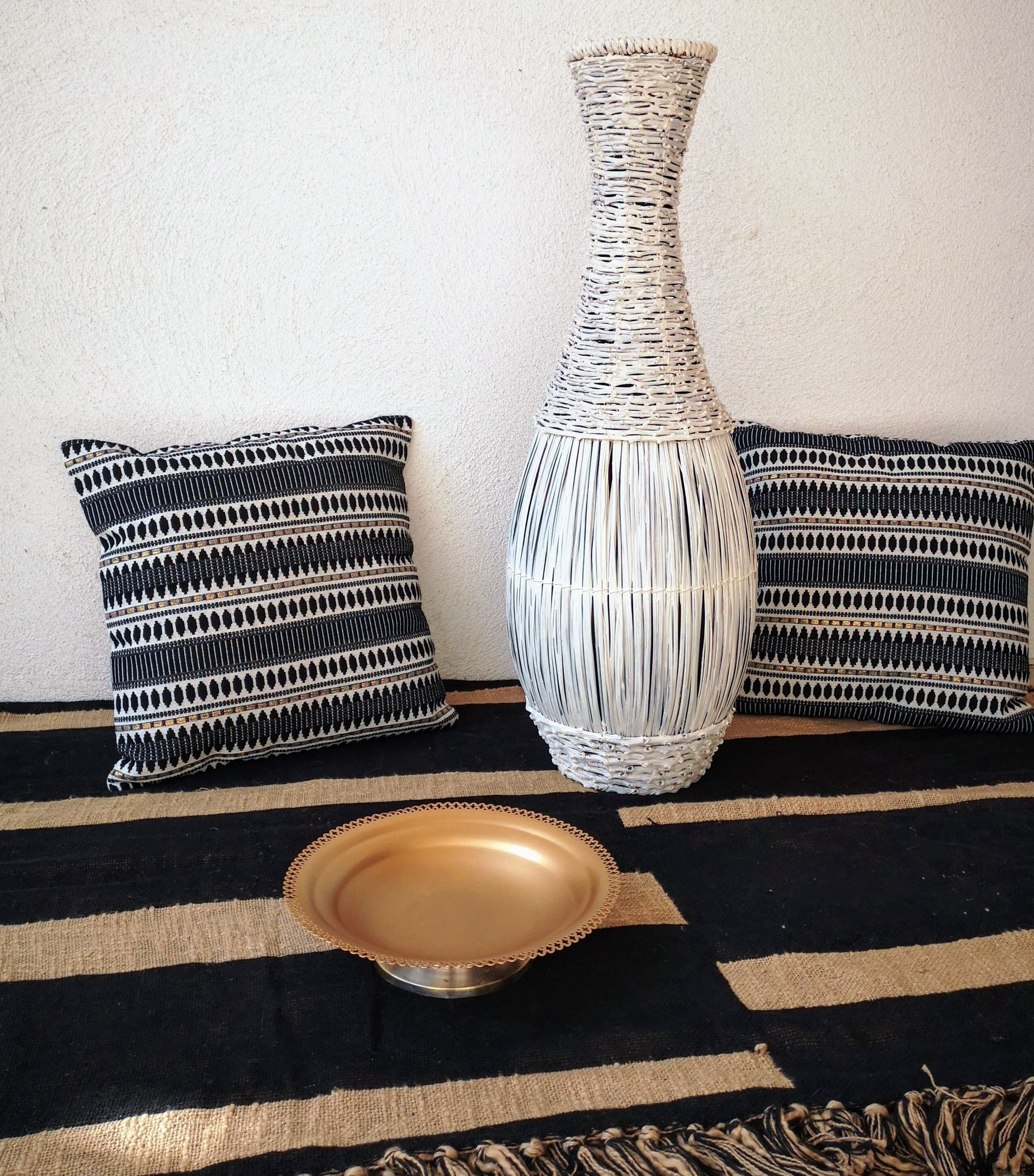 Namibian vegetable fibre vase