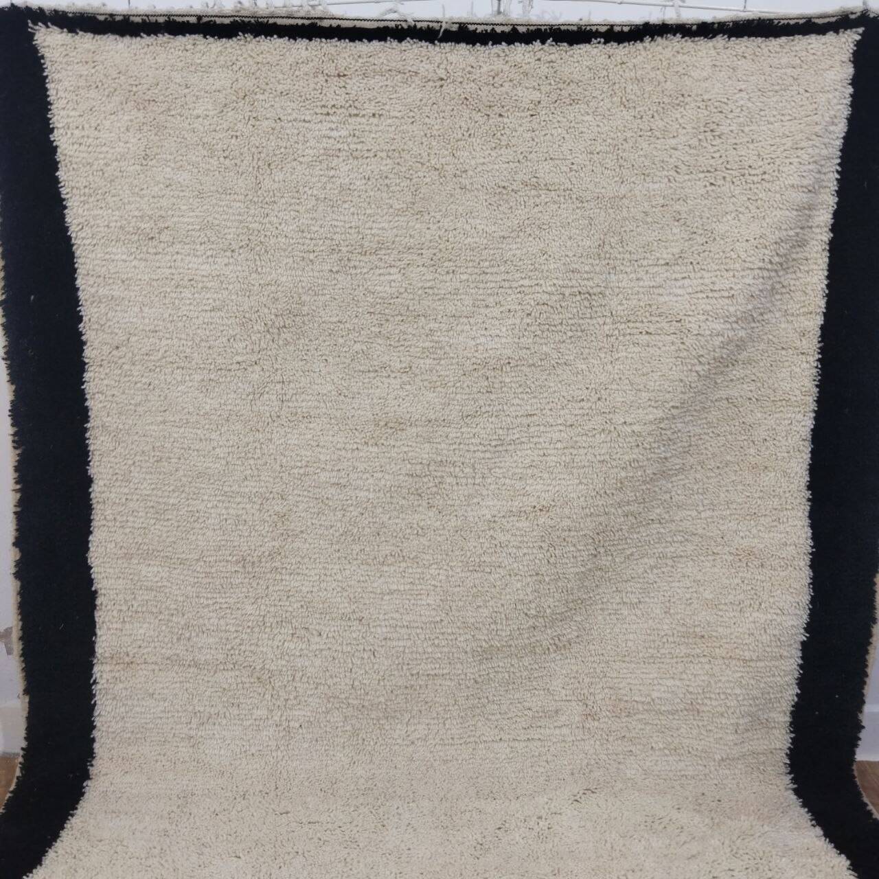 Azilal Vintage Rug 300x200 cm - Minimalist Design Cream and Black