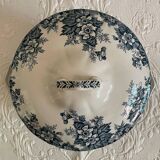 Small Saint Amand & Hamage Soup Tureen Model Marie Louise