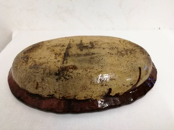 Ancien Plat En terre cuite vernissée godronné