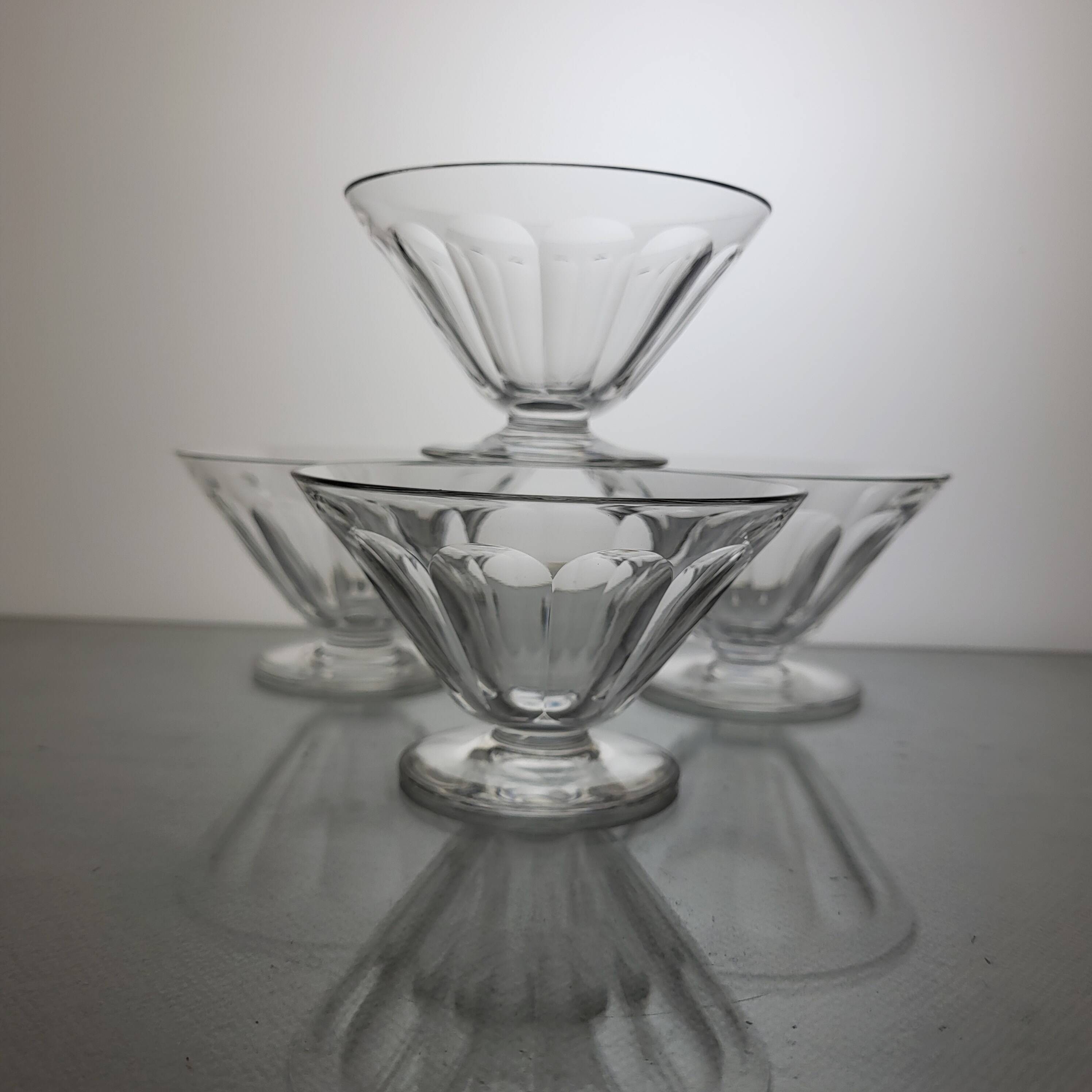 24-piece service in Baccarat crystal model Rex 1920-30's