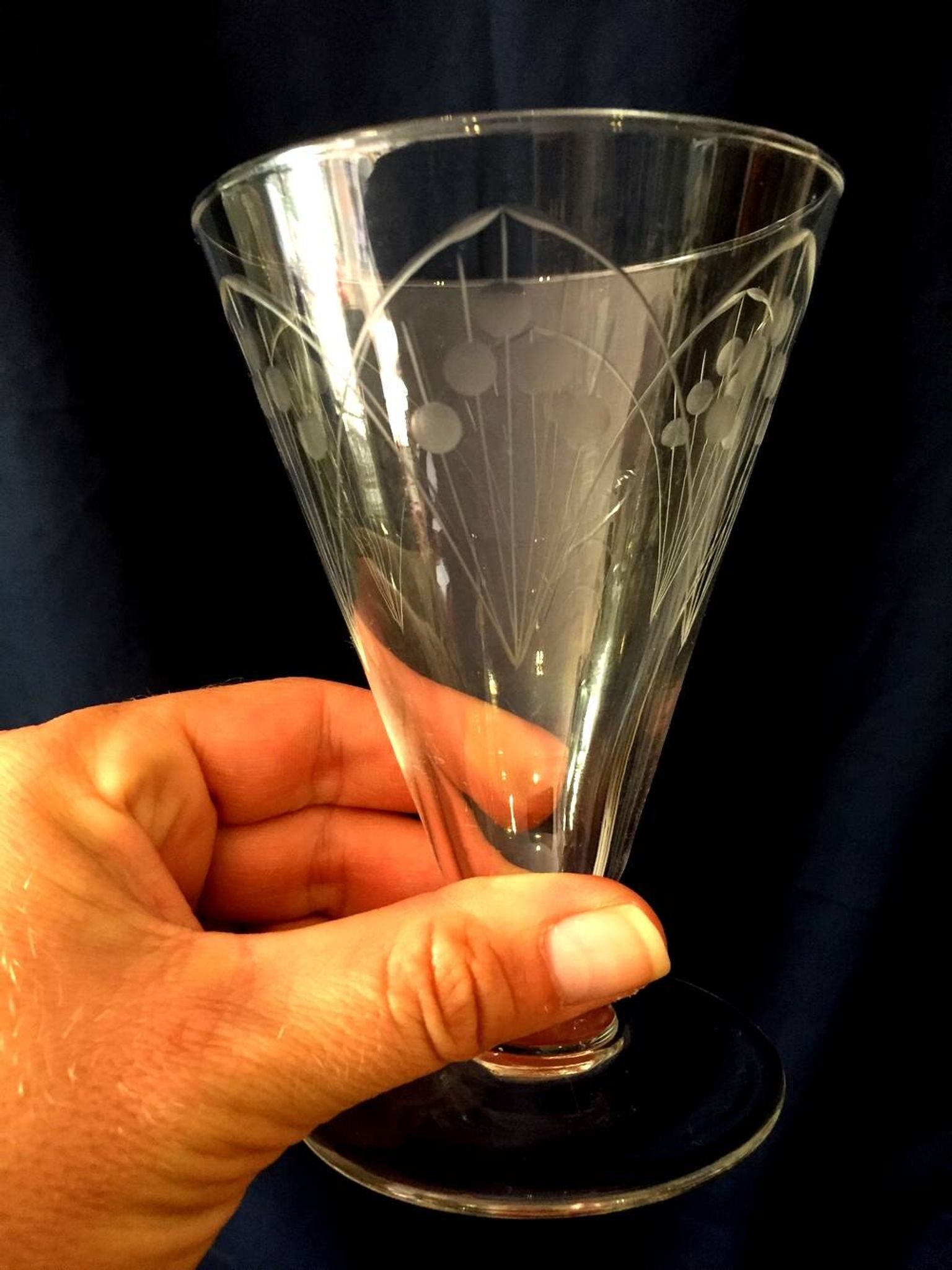 Set of 10 engraved glass water glasses from the 1930s 1940s tabletop art